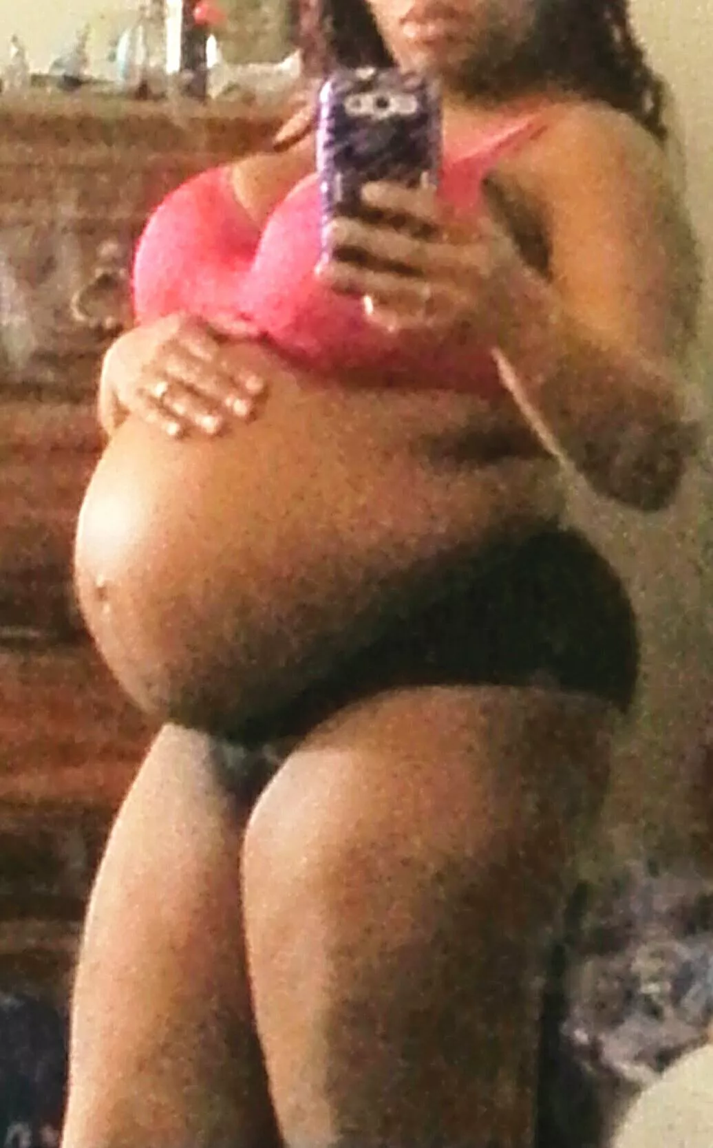 Pregnancy looks good on me, wouldn't you agree?