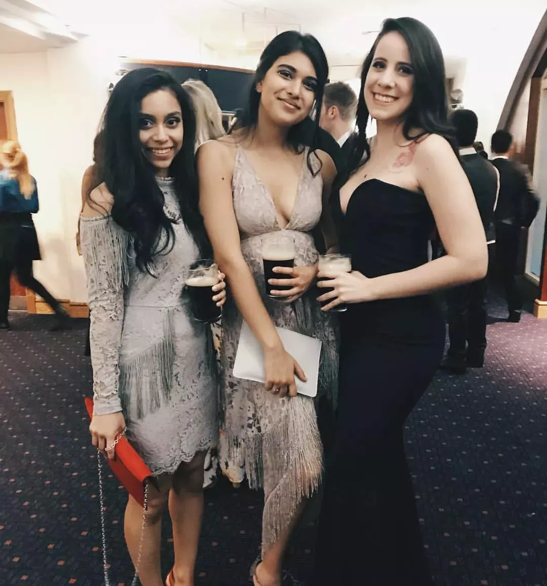 Pretty Ladies in Dresses