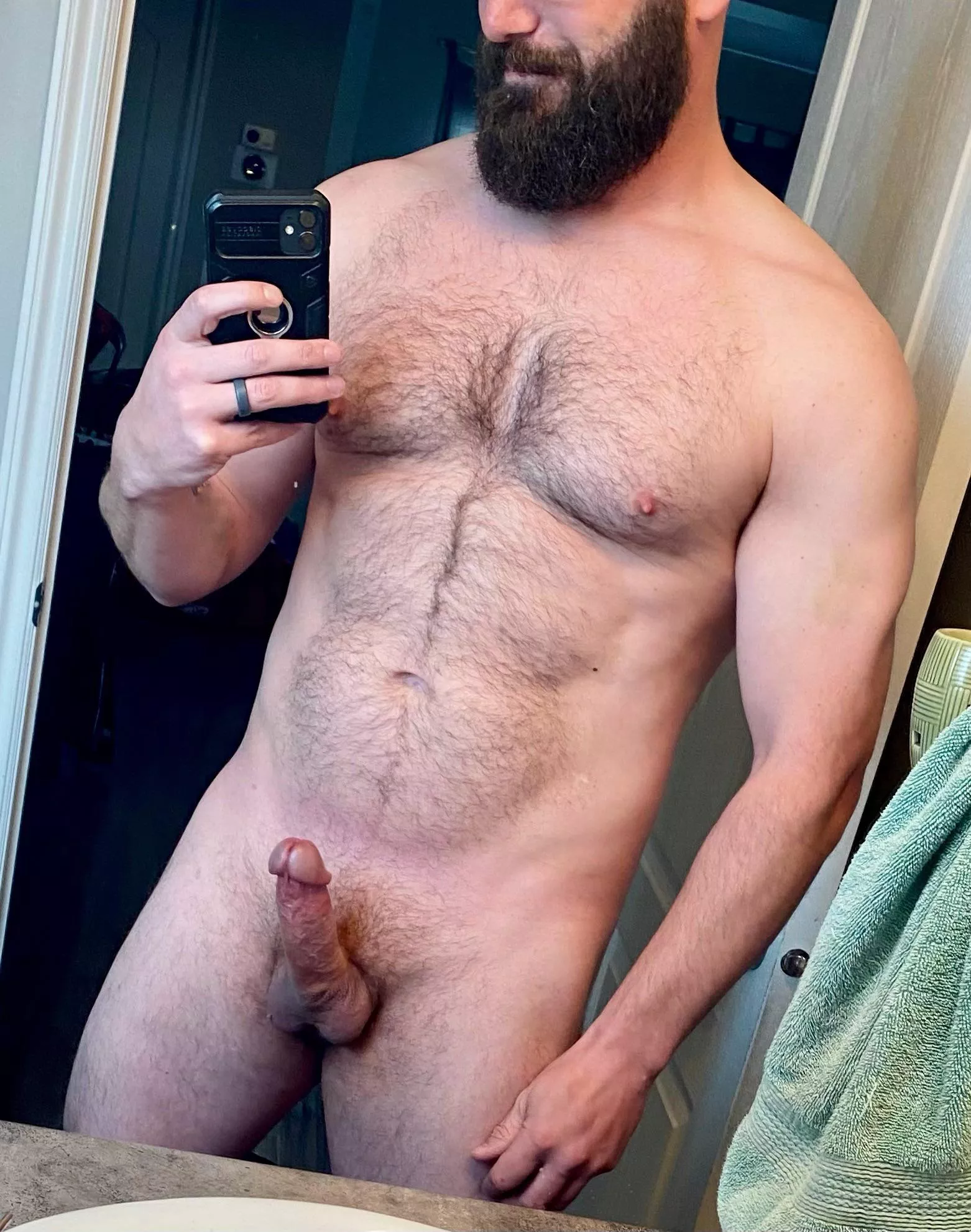 Quick mirror selfie(m)