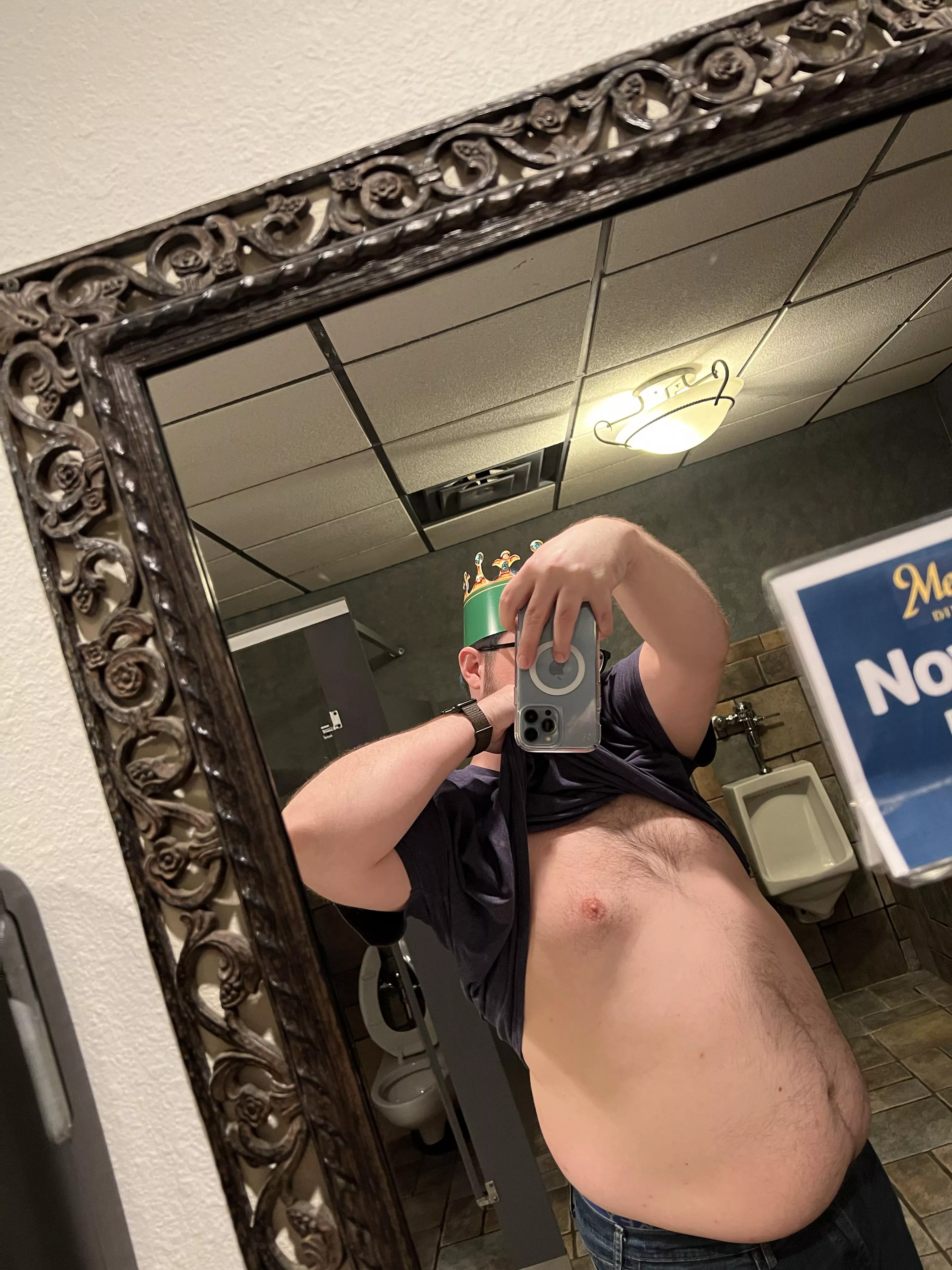 Quick public belly shot at medieval times for a school trip