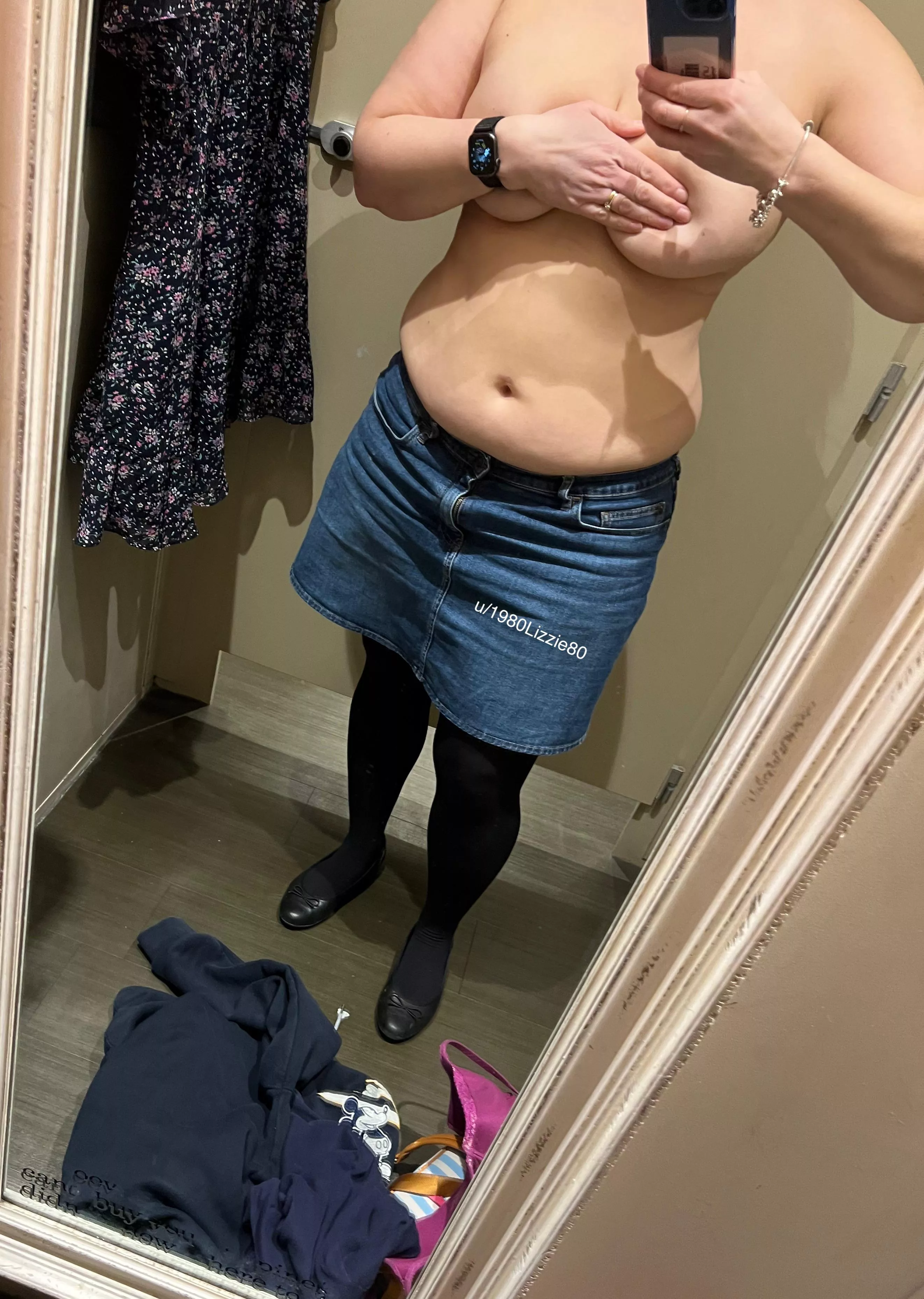 Quick selfie in the changing rooms in just my denim skirt and tights