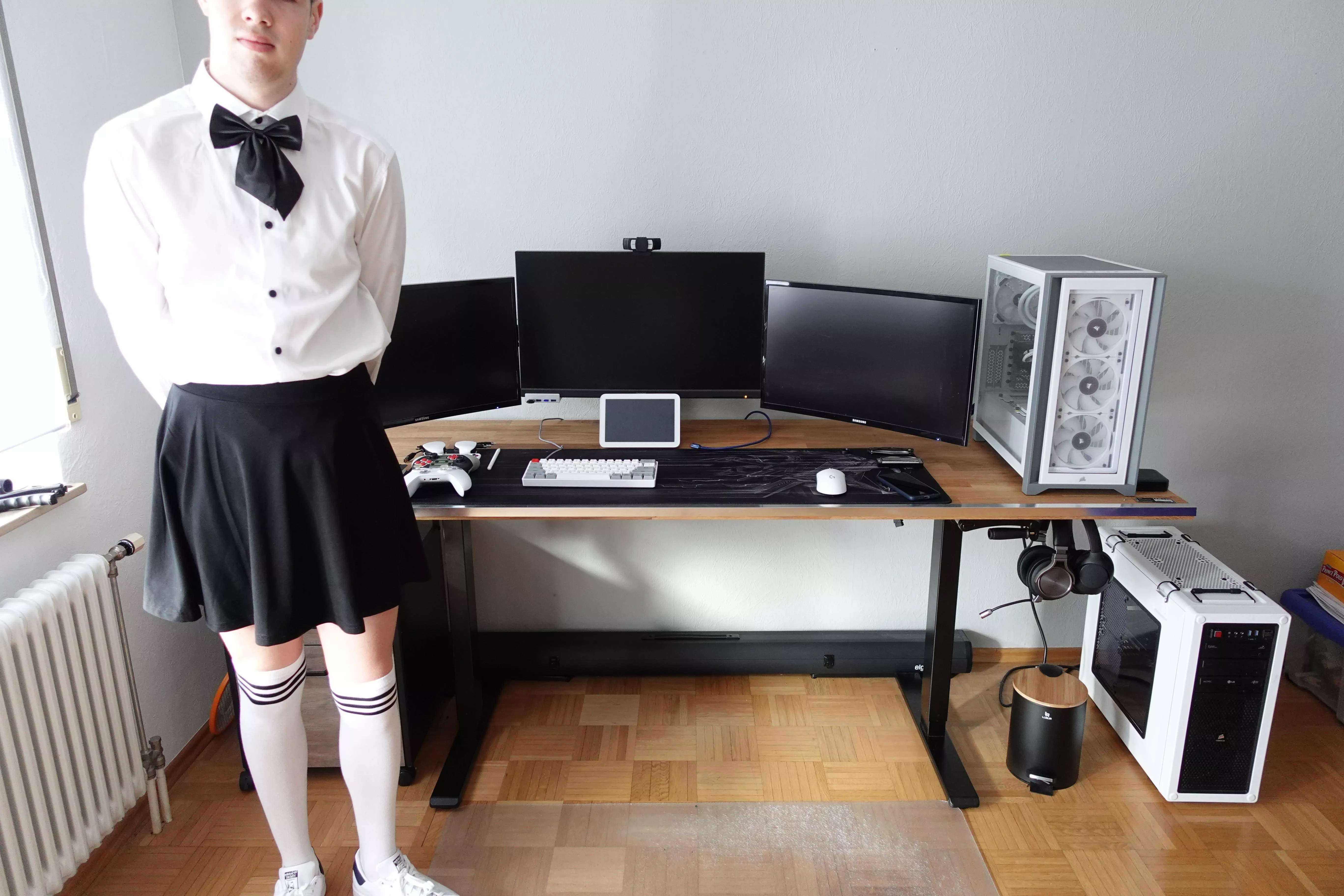 Rate my Setup and my Outfit :3