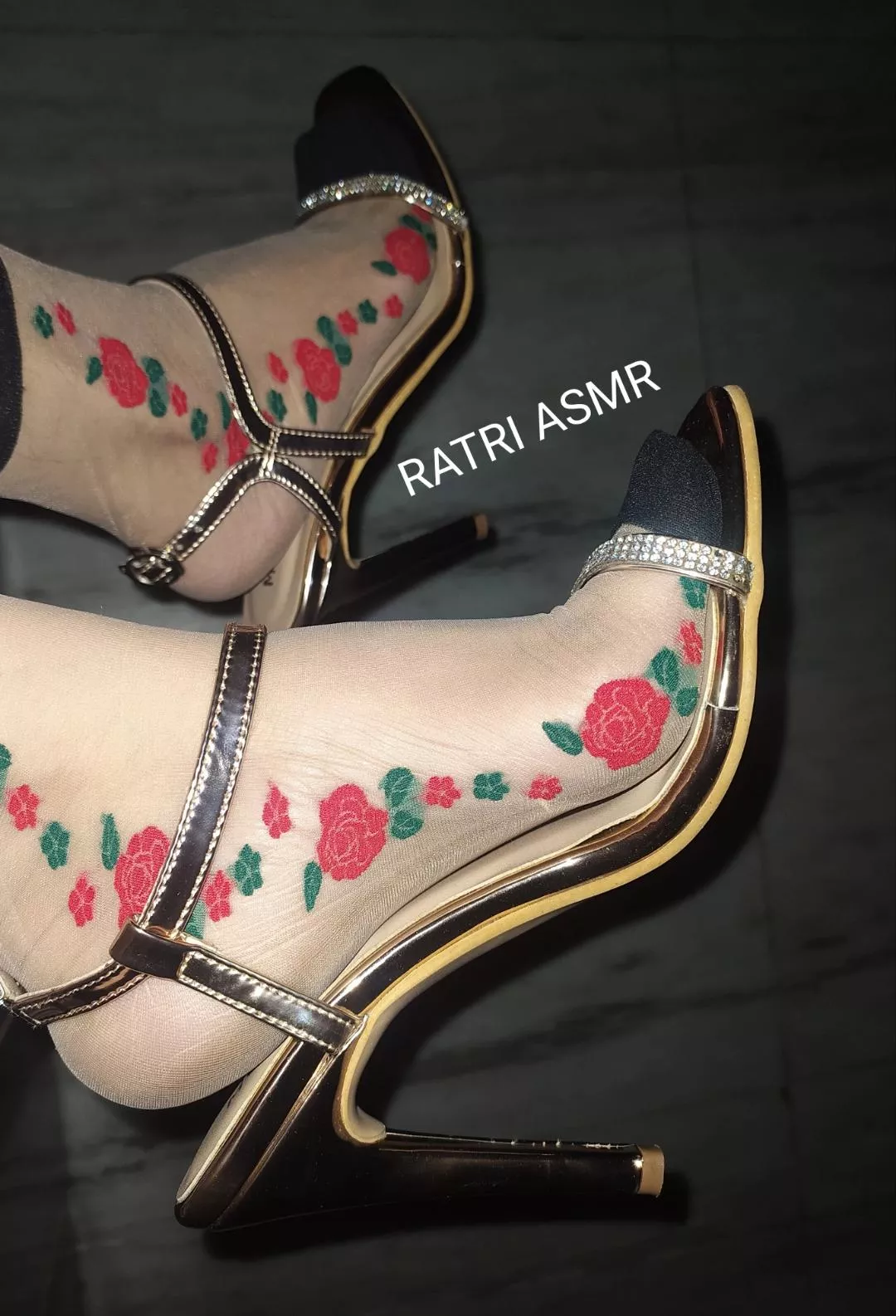 RATRI in her favourite heels [FDOM] [FEMDOM] [FINDOM]