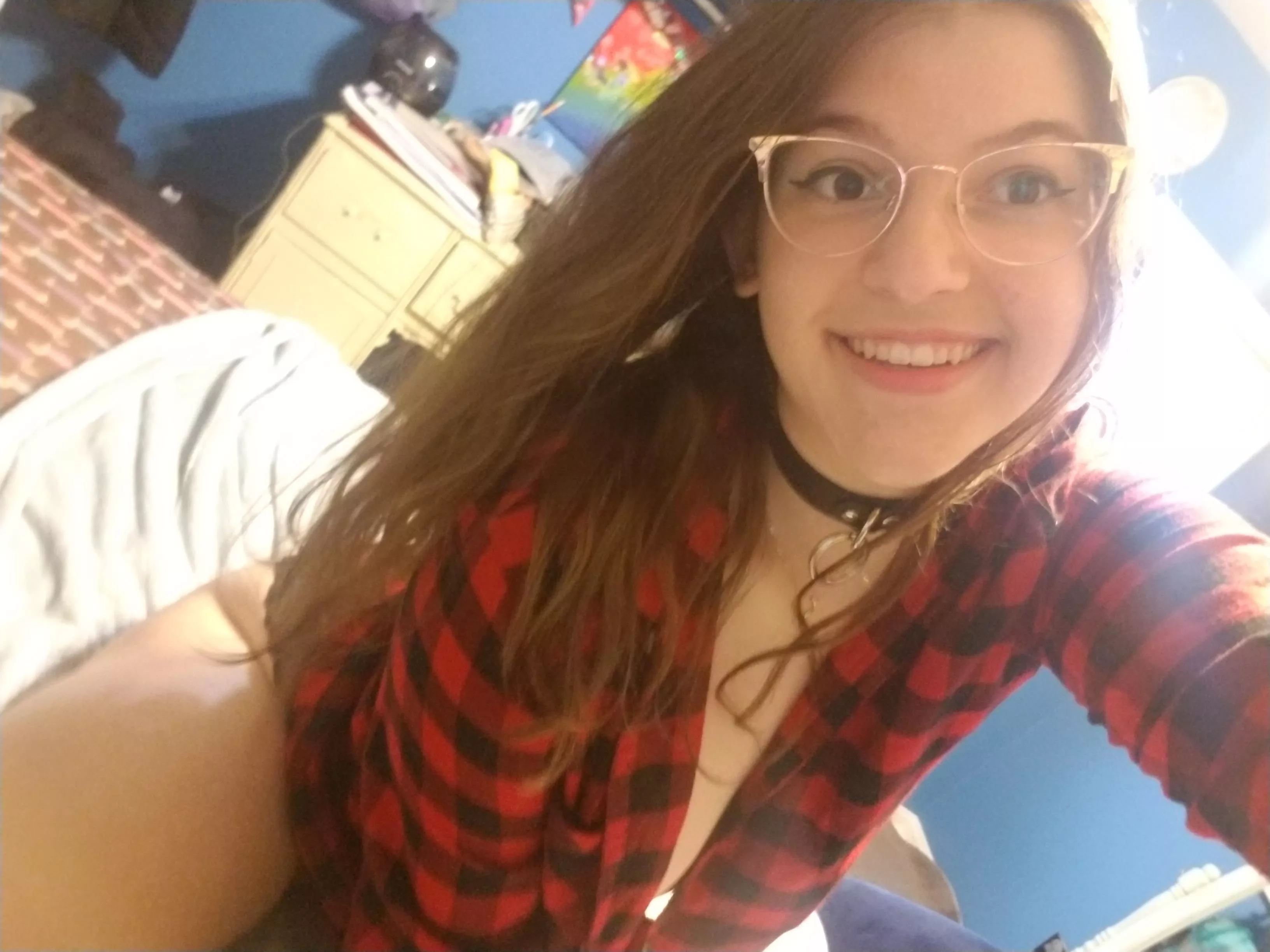 Ready for my leash [18F]