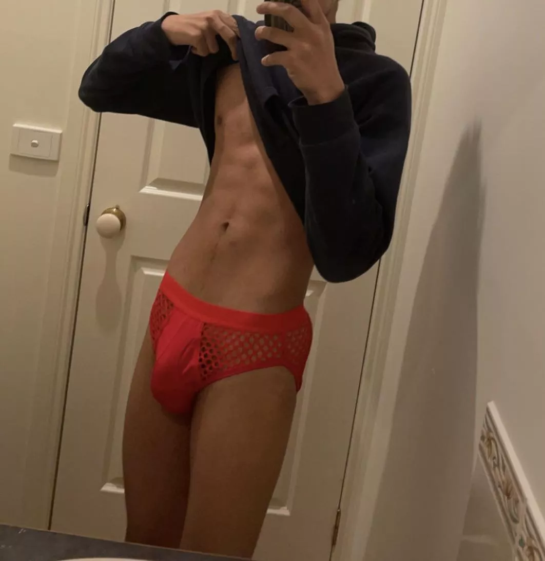 Red briefs <3