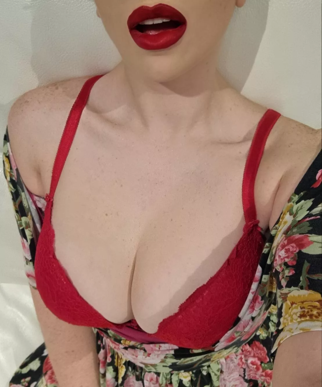 red lips and a peek of my shoulder frex