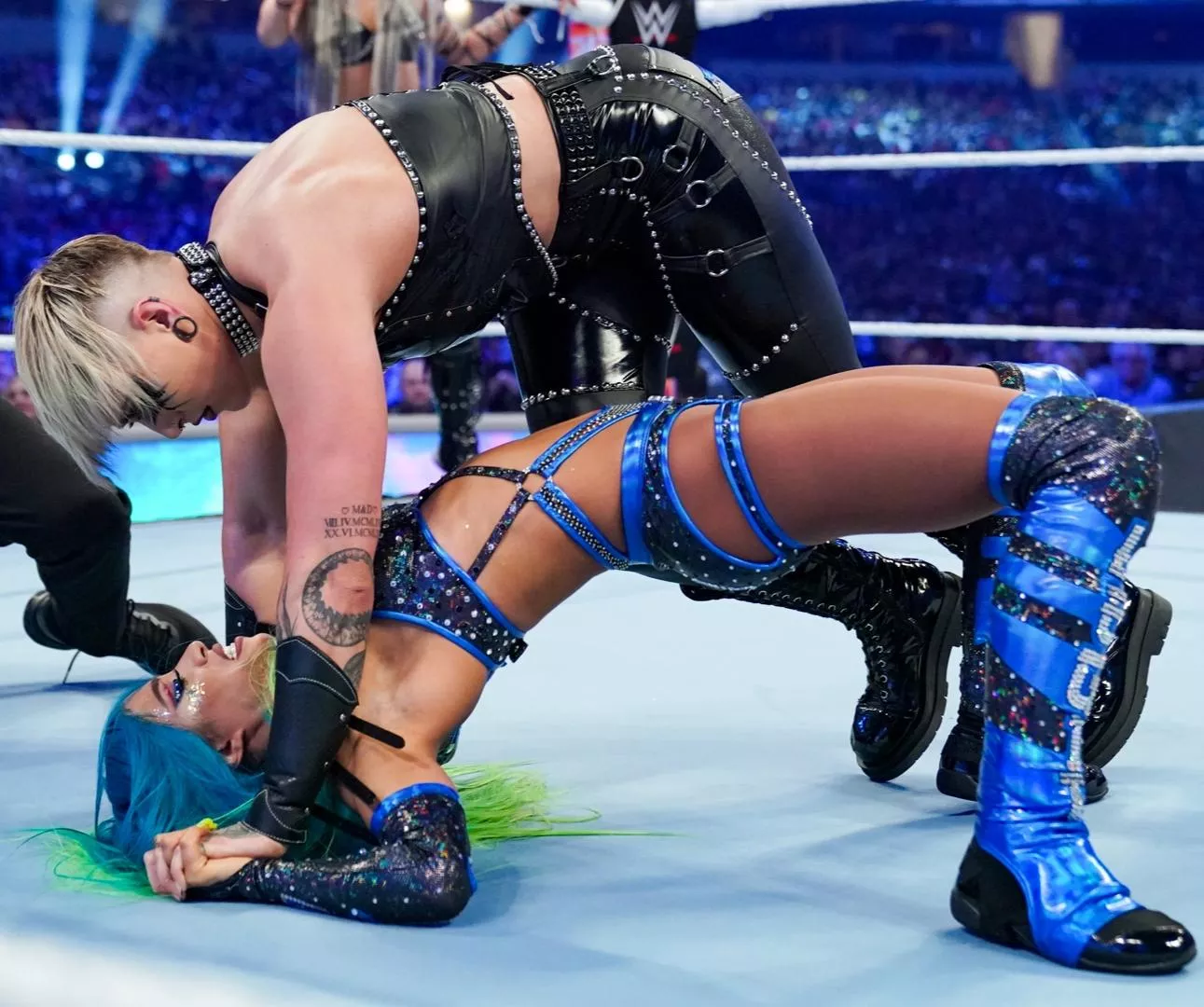 Rhea is ready to fuck Sasha