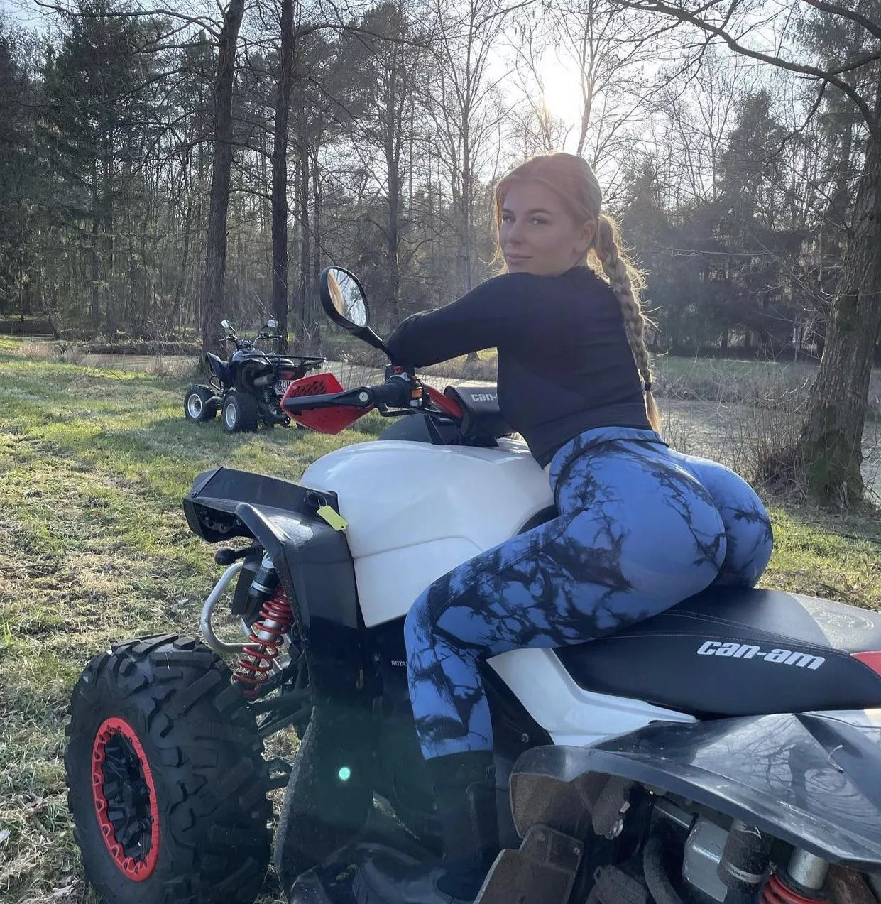 Riding quad in leggings