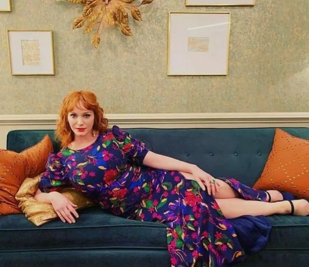 Roleplay as Christina Hendricks for me