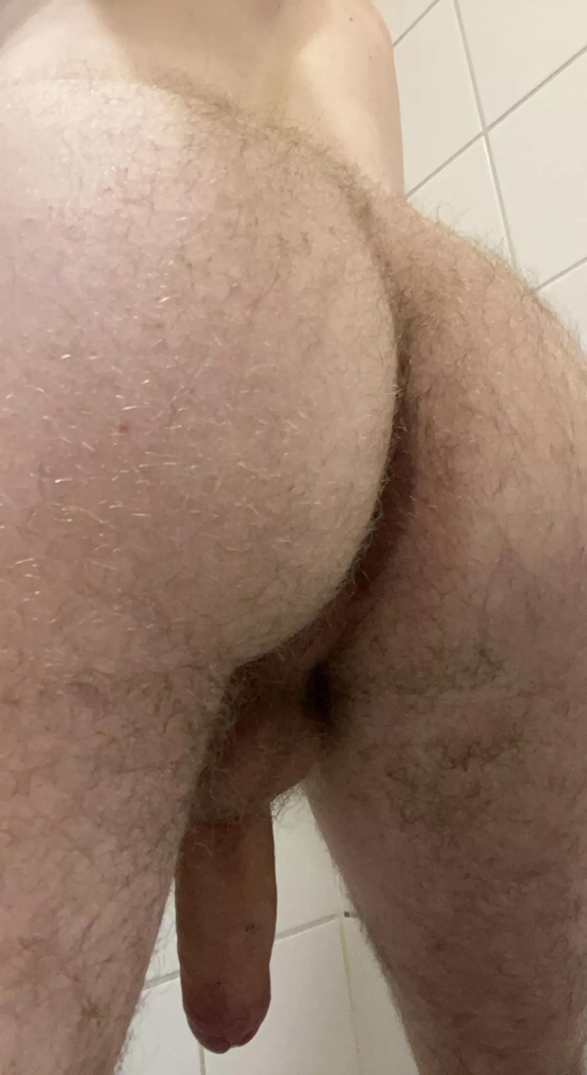 Rub your cock between my cheeks