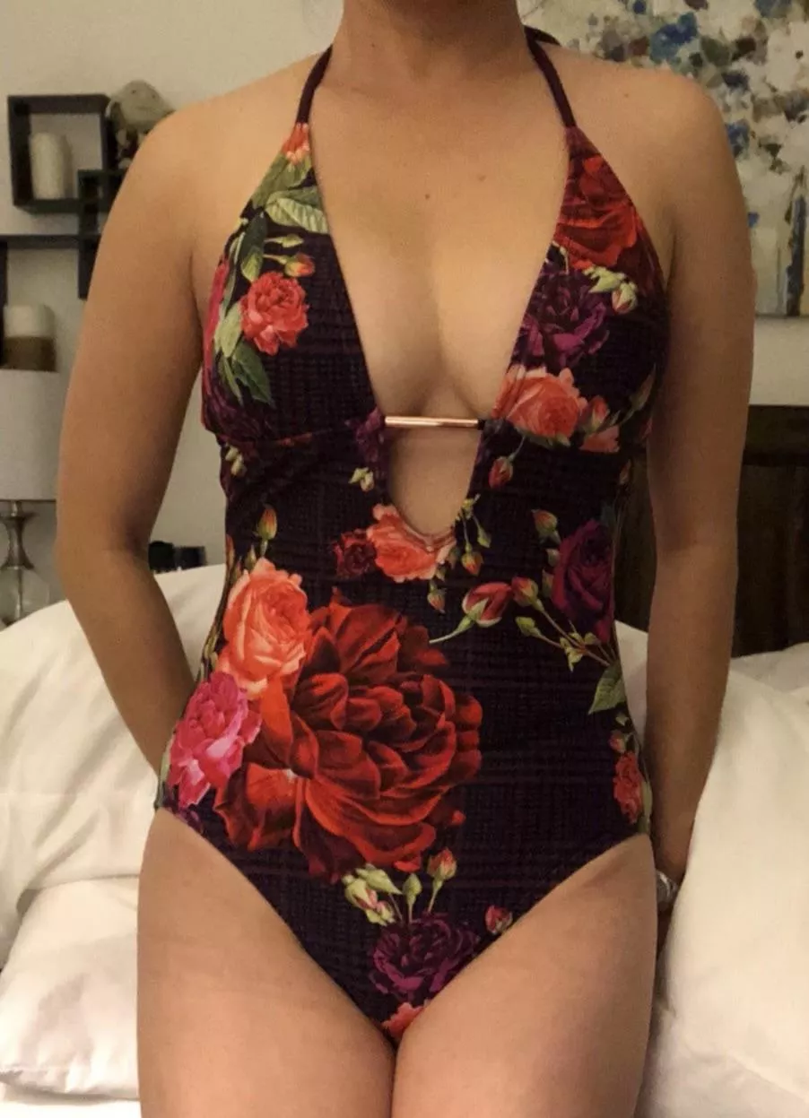 Same bathing suit since you guys liked it