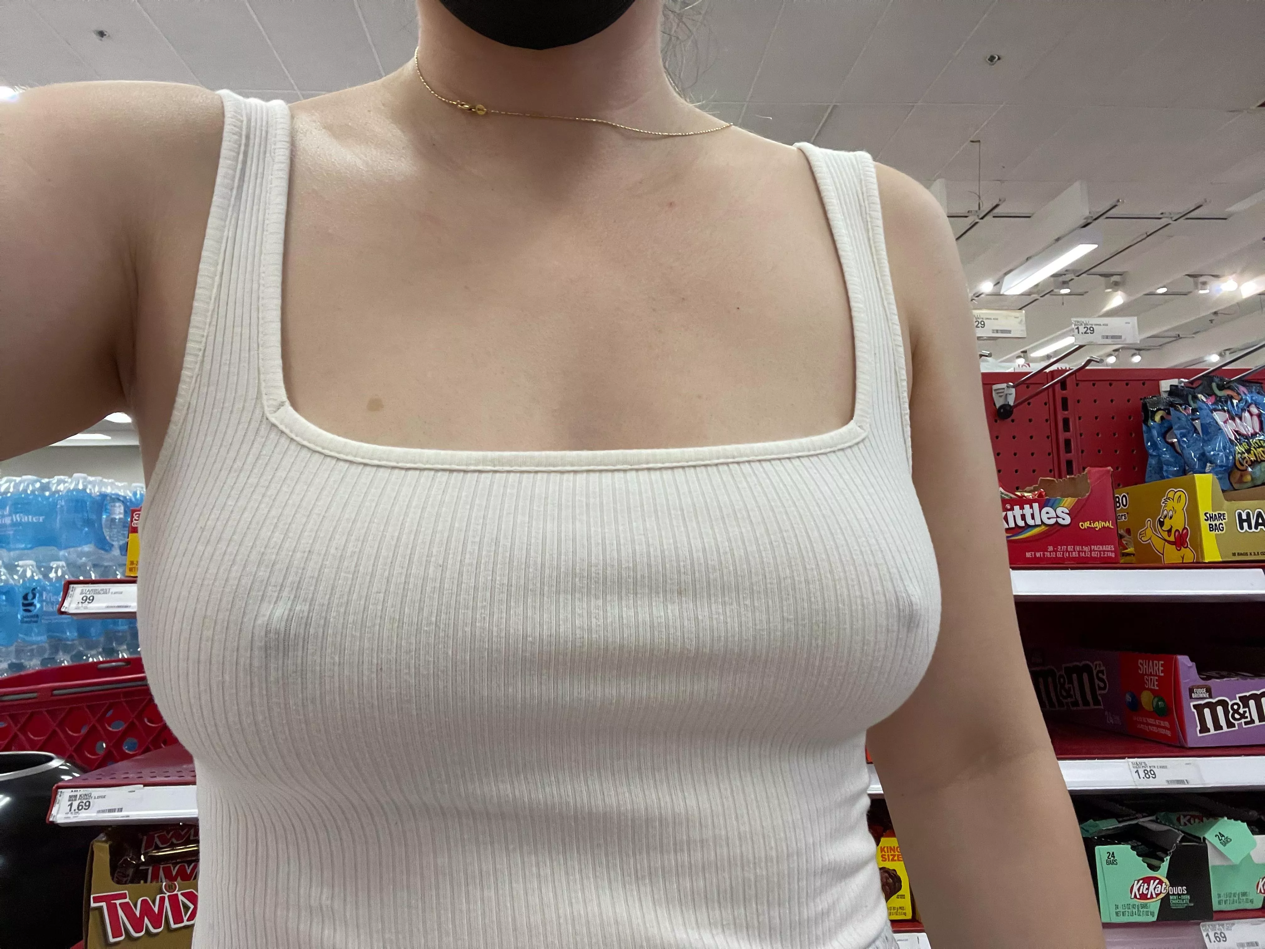 Self checkout pokies