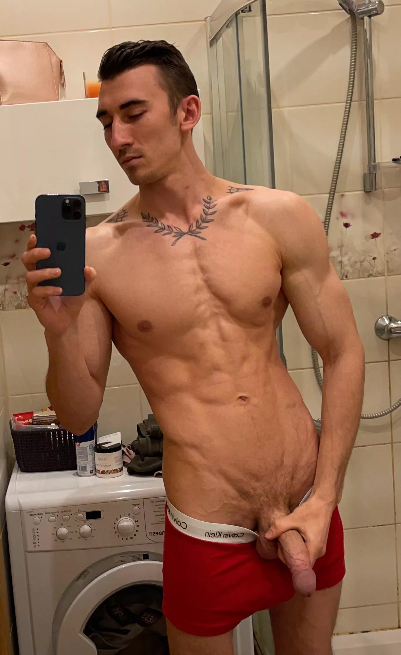 selfie before shower