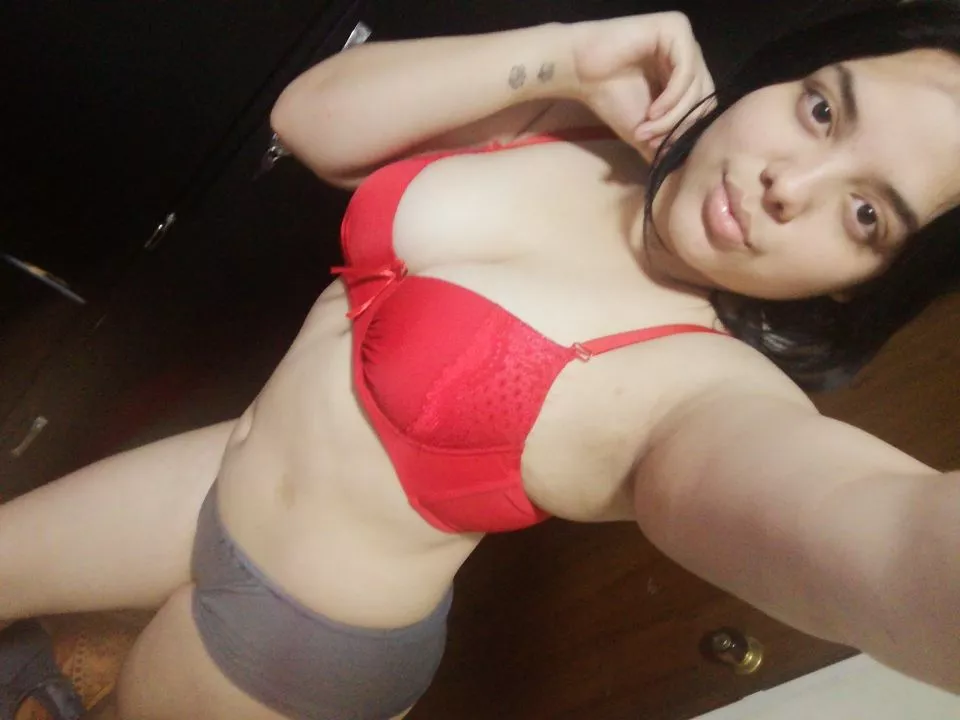 [Selling] (20) years old [F] ðŸ˜½ latina girl looking for my serius daddy â™¦ï¸ ( personal pics and vids ðŸ“¸, sext with live pics and vidsðŸ and sex tapes â¯ï¸, Lesbian content ðŸ˜› drop box ðŸŽ A nice and PervertDoom girl ðŸ¤¤ Kik: prettyasszhand