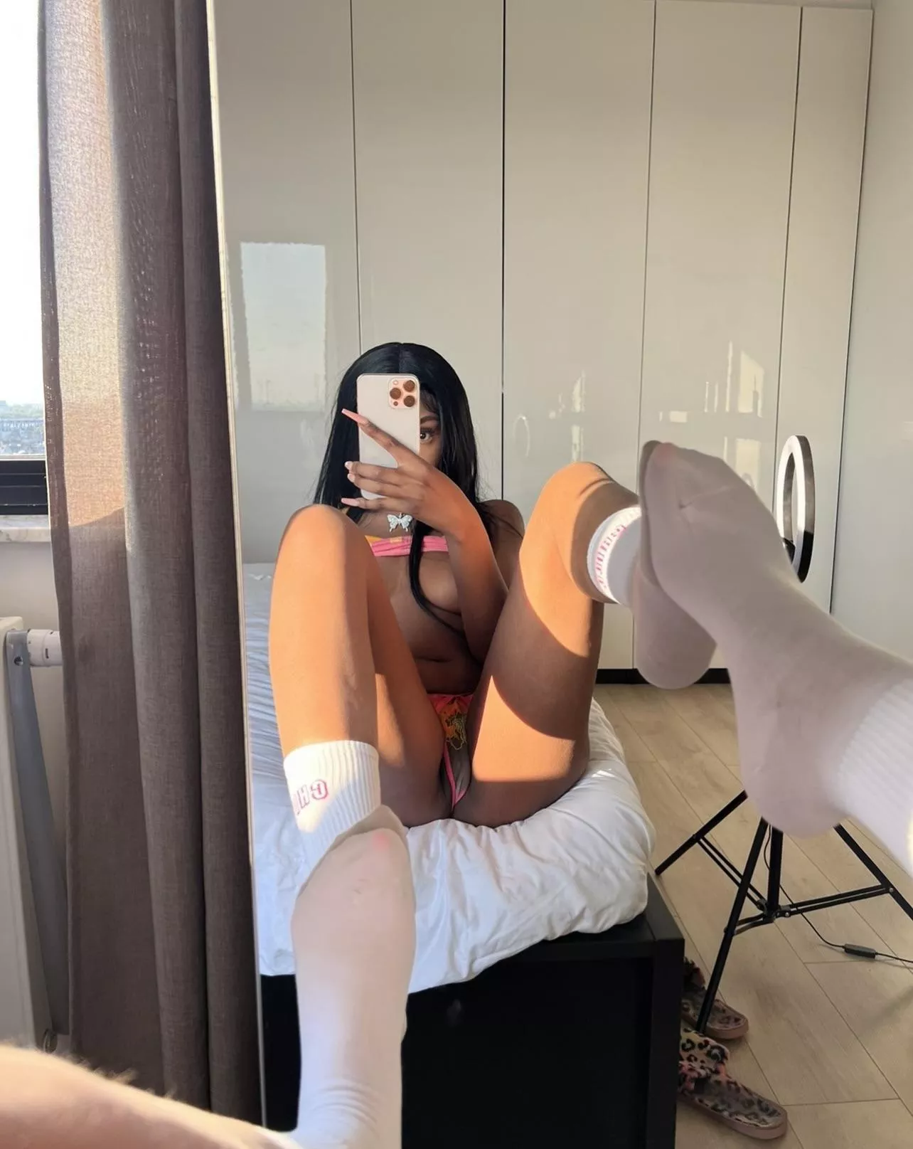 [SELLING] .. 🍭🍭 I just love white sockssss especially when they get dirty or get cumm over them 🥵🥵💦💗👀😏😏.. how do you like it babes?? Dm me 💌💌 [MENU CARD]