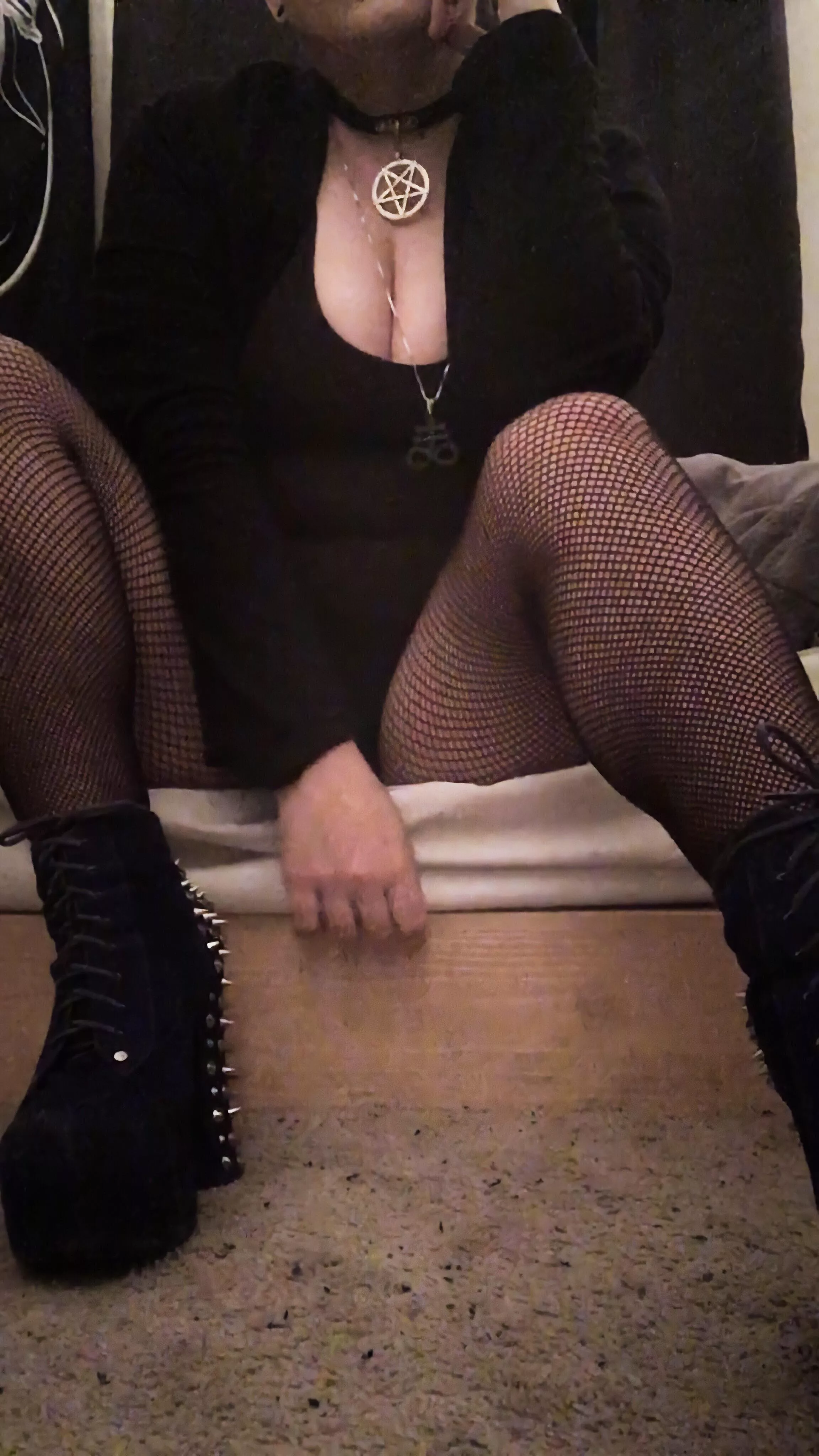 [Selling] I’m feeling bossy today. Who’s gonna lick the floor on video call to entertain me?