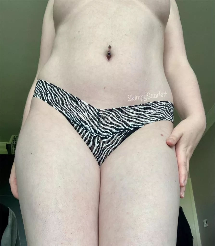 [Selling] [UK] Today’s zebra print thong, £25 for 24 hour wear, add ons available to make it special for you 💋 DM me to make it yours!