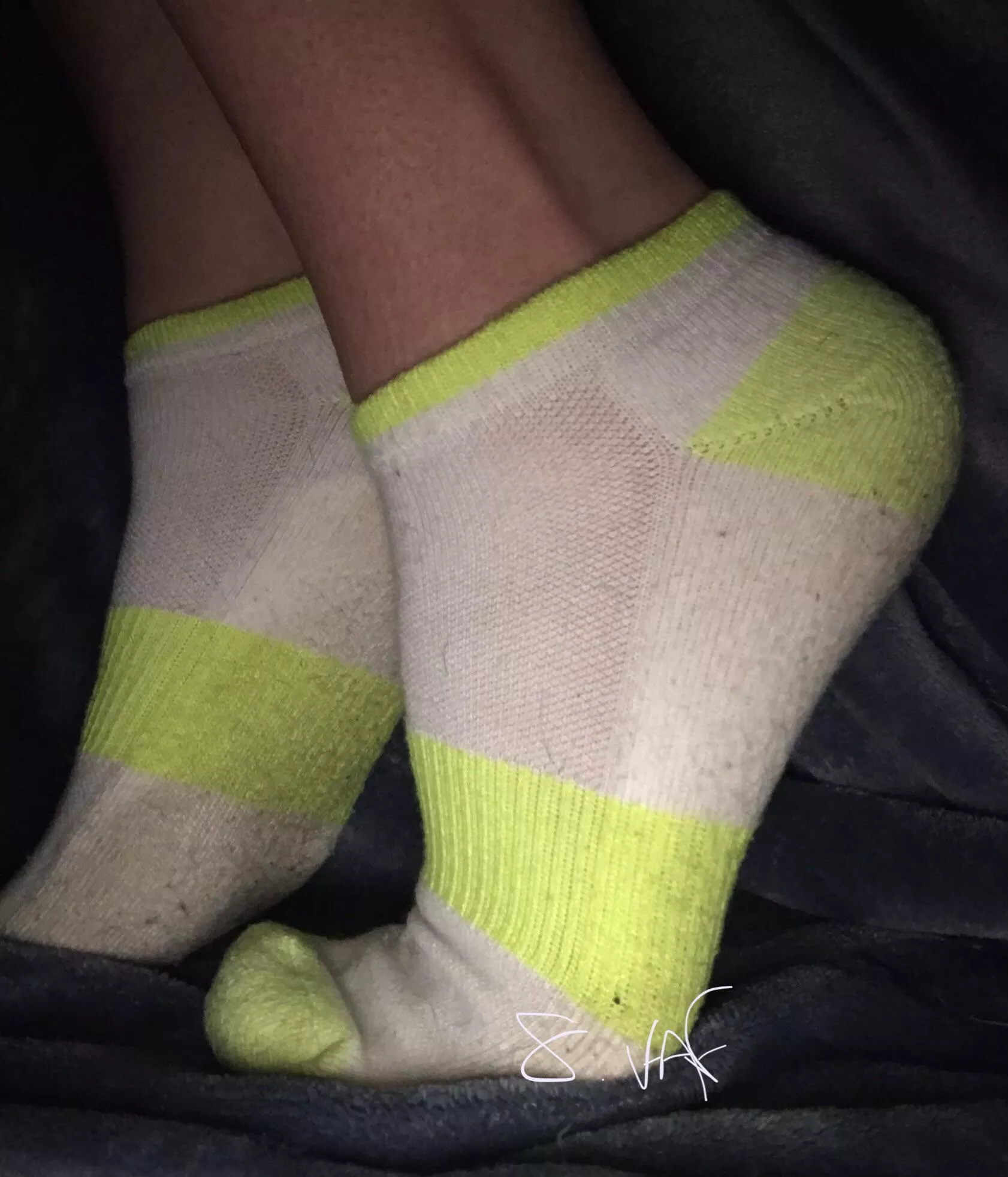 [Selling] [US] Love making white socks stinky with sweat xo Free shipping this week xo