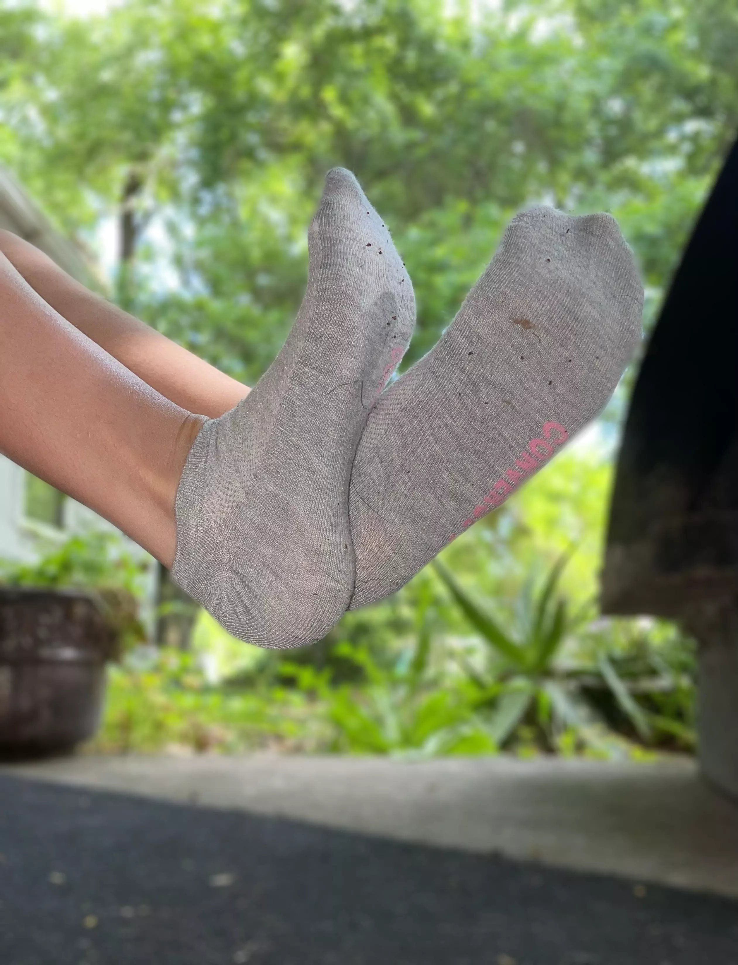 [selling] who likes sweaty grey ankle socks? i know i doðŸ˜ðŸ§¦