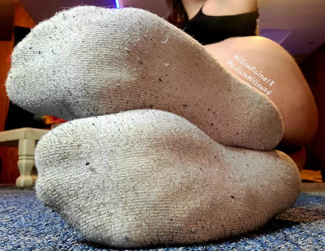 [SELLING]❗VERIFIED❗I love how sweaty my feet got during my workout today!! Let the sweet scent of the last 2 days fill your nostrils with these intoxicatingly STINKY pair of socks! ($25) SHIPMENT READY🔅 Free US Shipping! [KIK] willow.raine18 [Sock