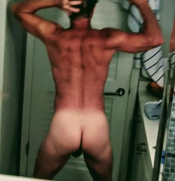 Sexy Daddy, 60, always looking to give attention