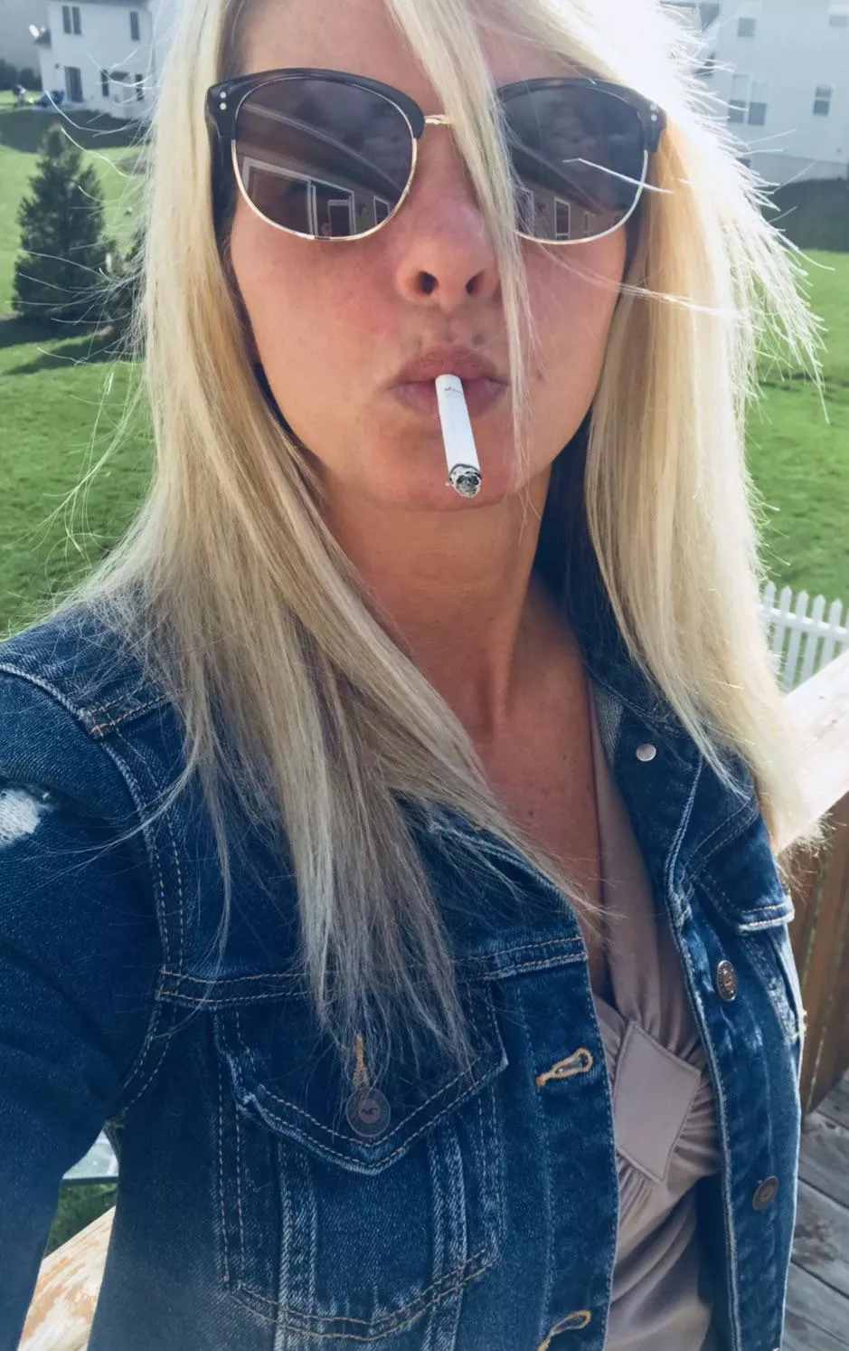 Sexy Smoker 💋 Original Content