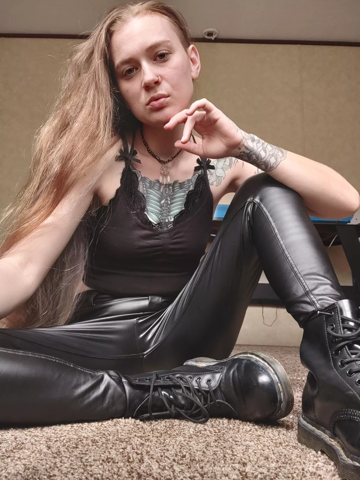 Shiny leather makes Me a happy Queen