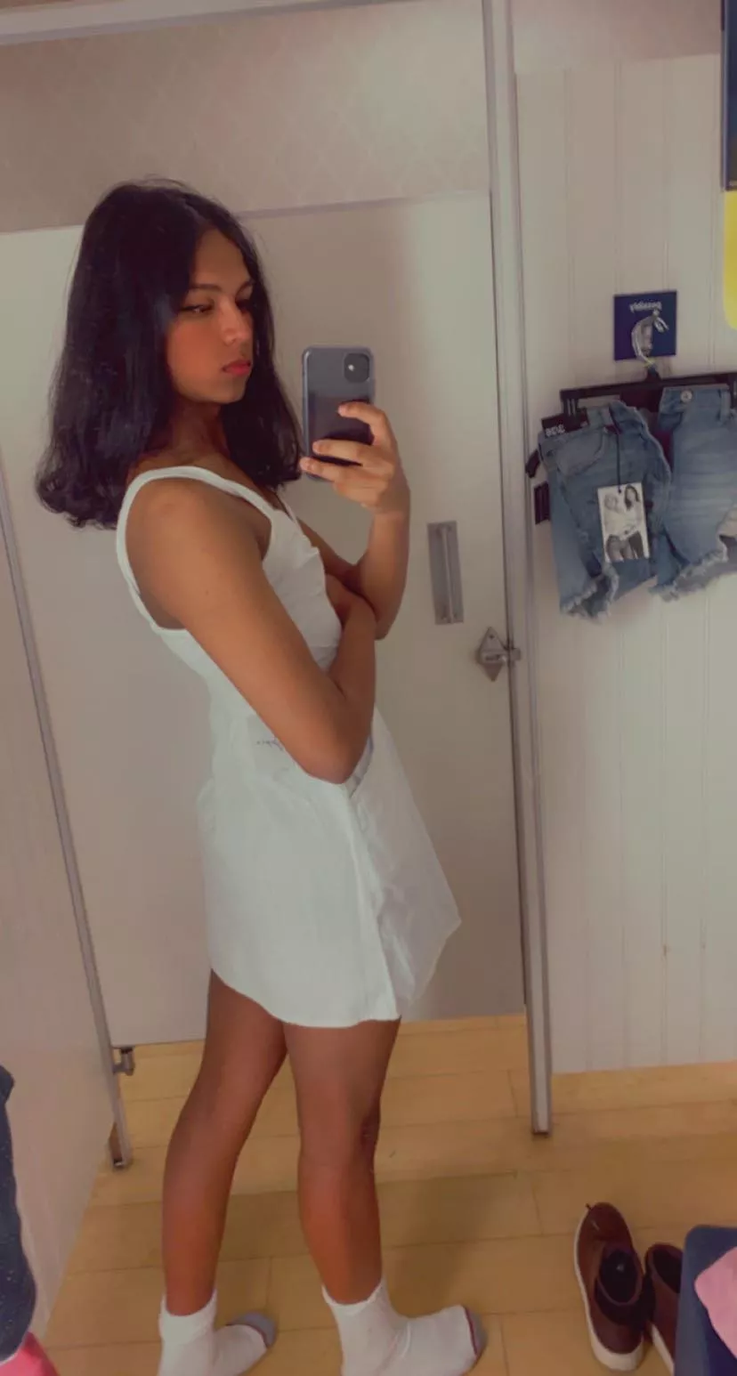 Should I buy this dress? ;)