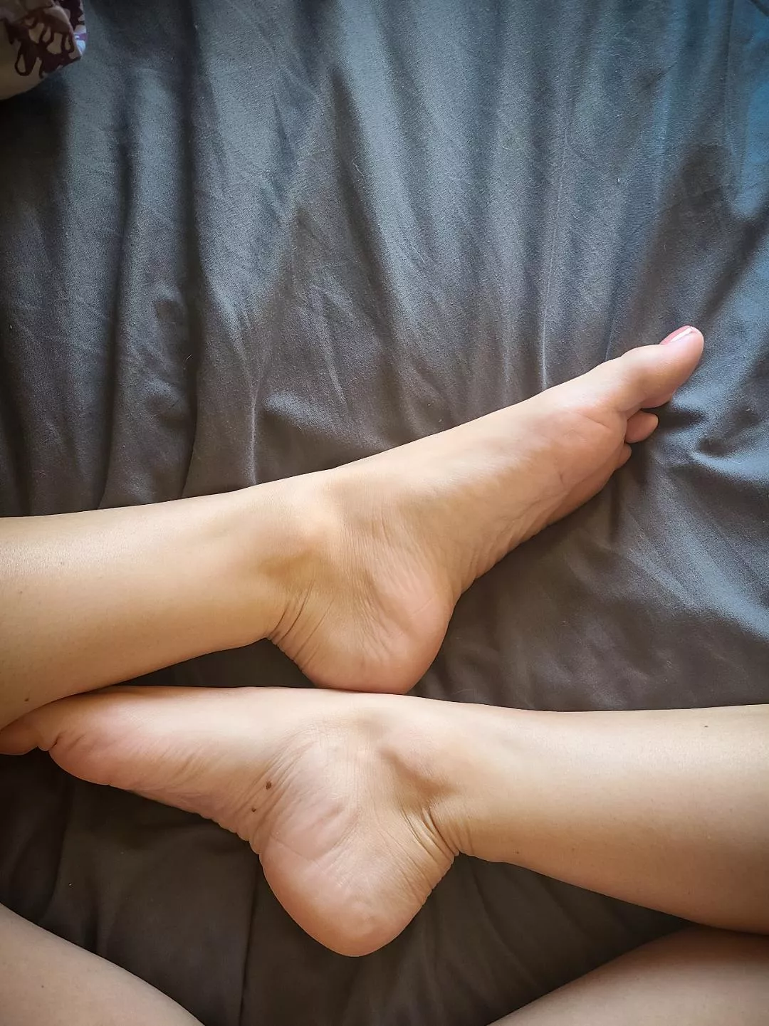 should I post more pictures of my feet?