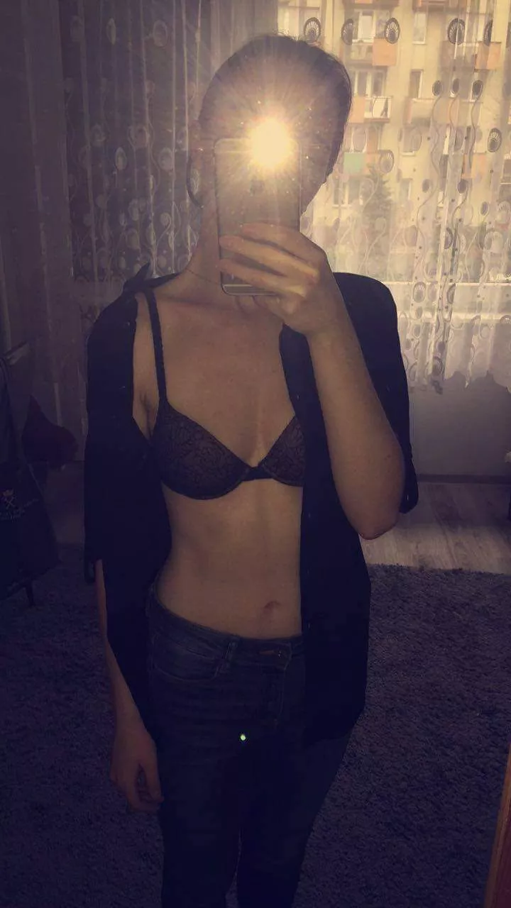 Should I show more? (f21)