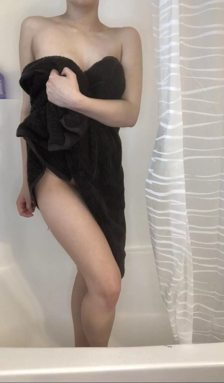 Shower live stream on my VIP starting in 30 minutes! 🚿🧼