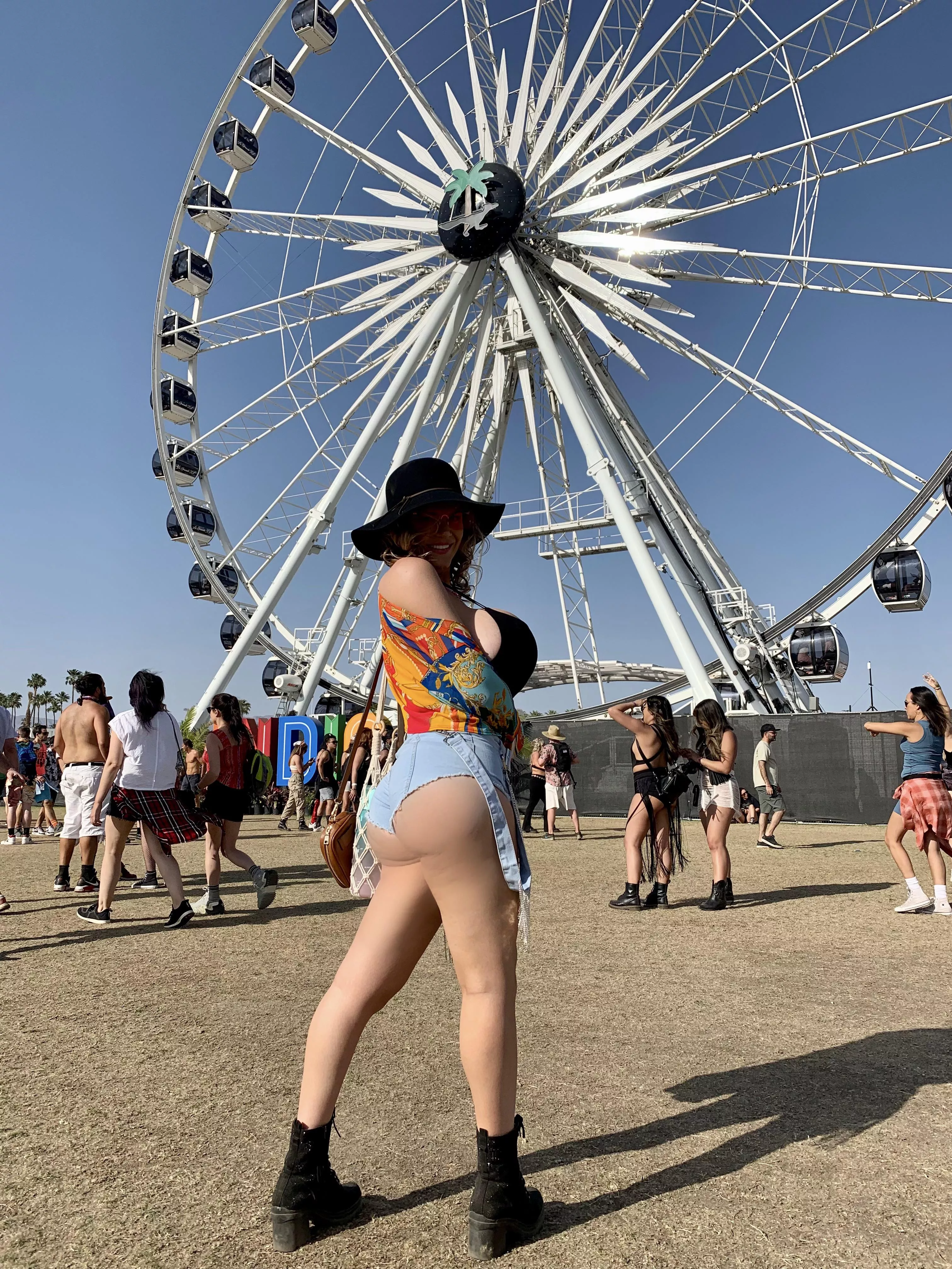 Showing off my big fake butt at Coachella [oc]