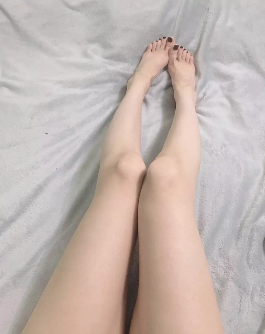 Simple 18 y.o legs âŒ’_âŒ’