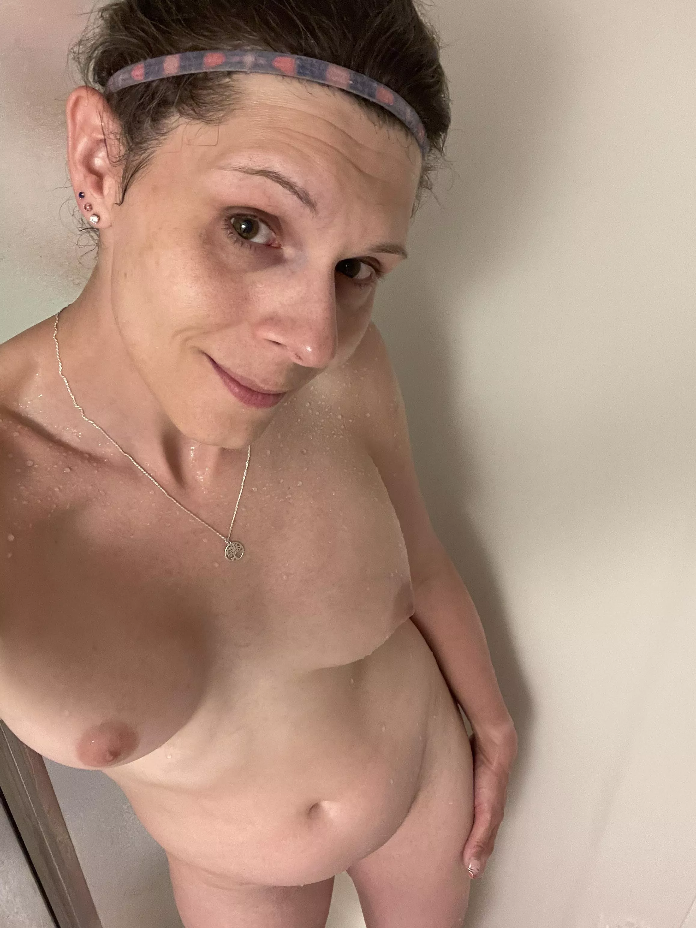 Simple shower pic to start the day (40F)