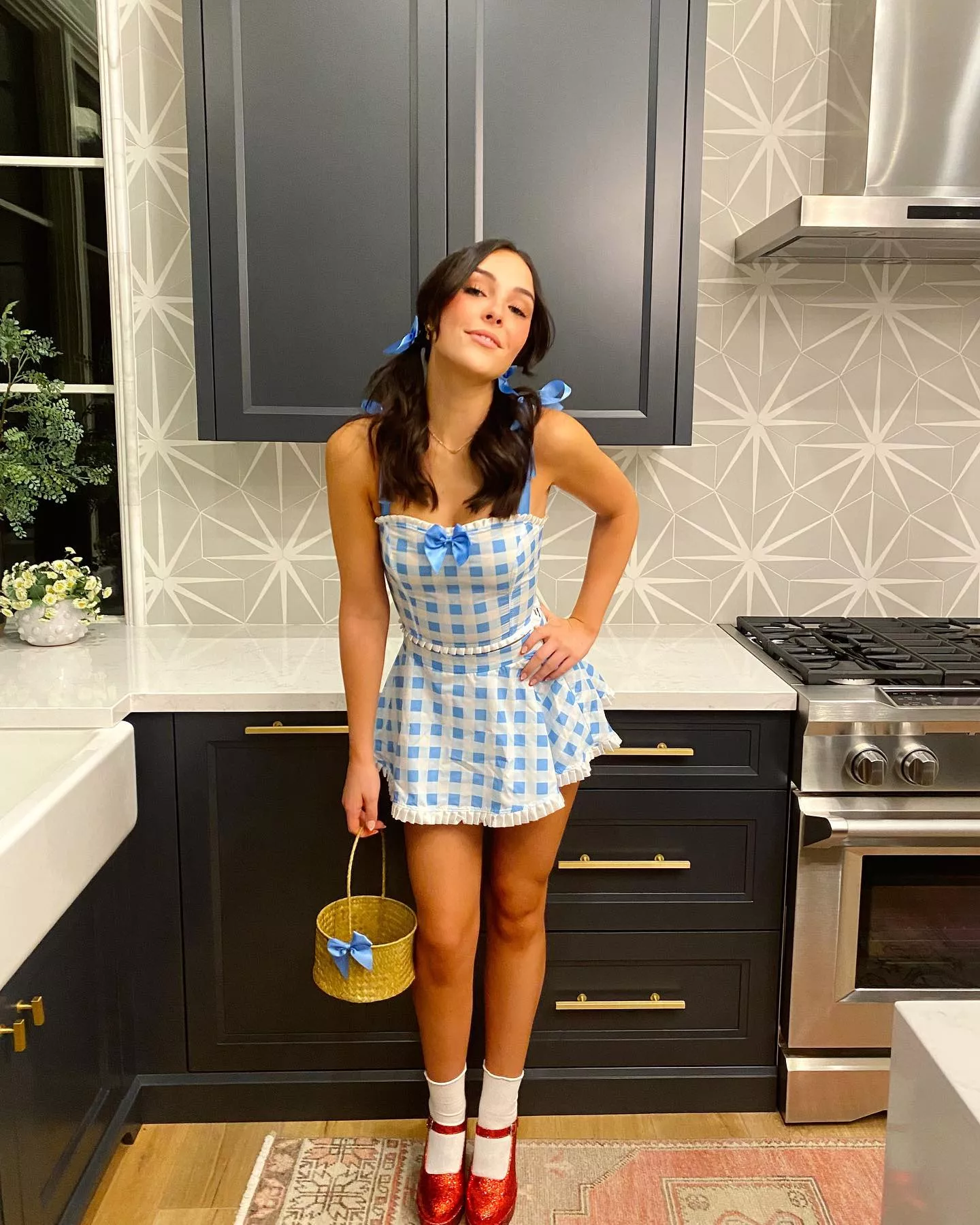 slutty Dorothy