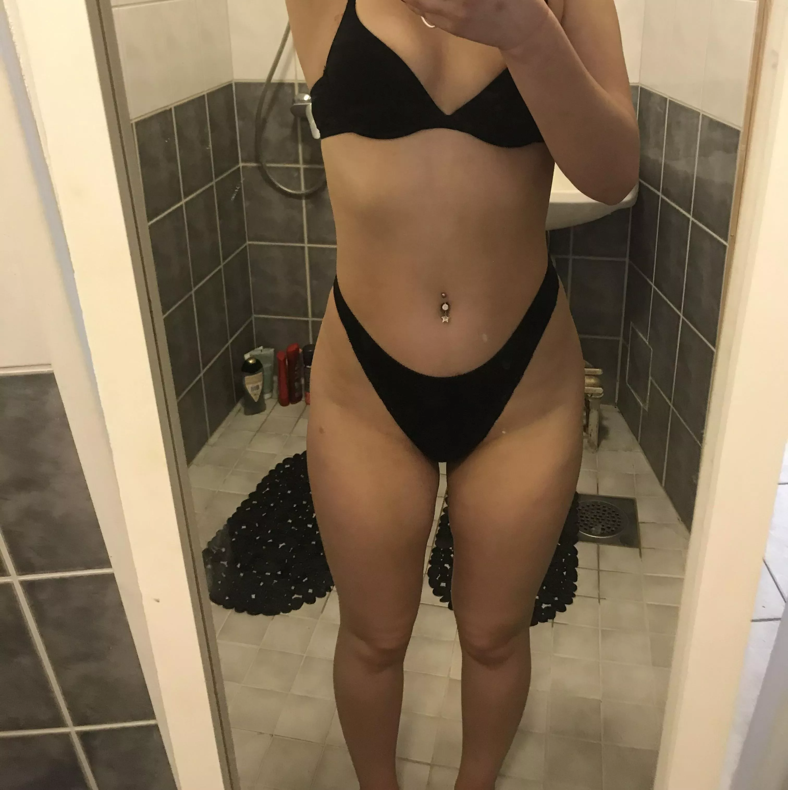 🥰SOLO CONTENT🥰Your barely legal 18 year old🥰5’2 baddie🥰B/G🥰JOI🥰Much more!🥰