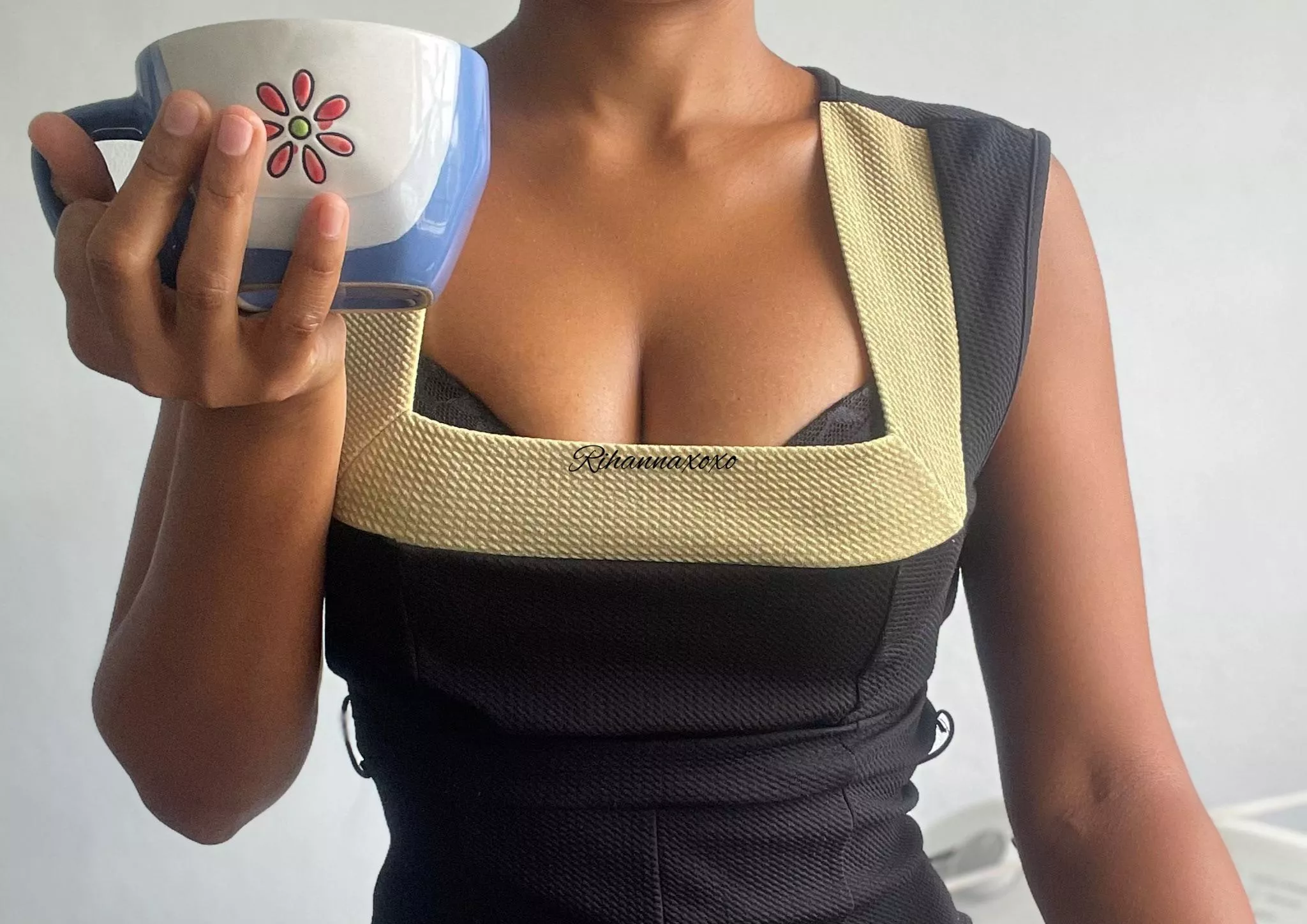 Some lovelies boobies and your coffee