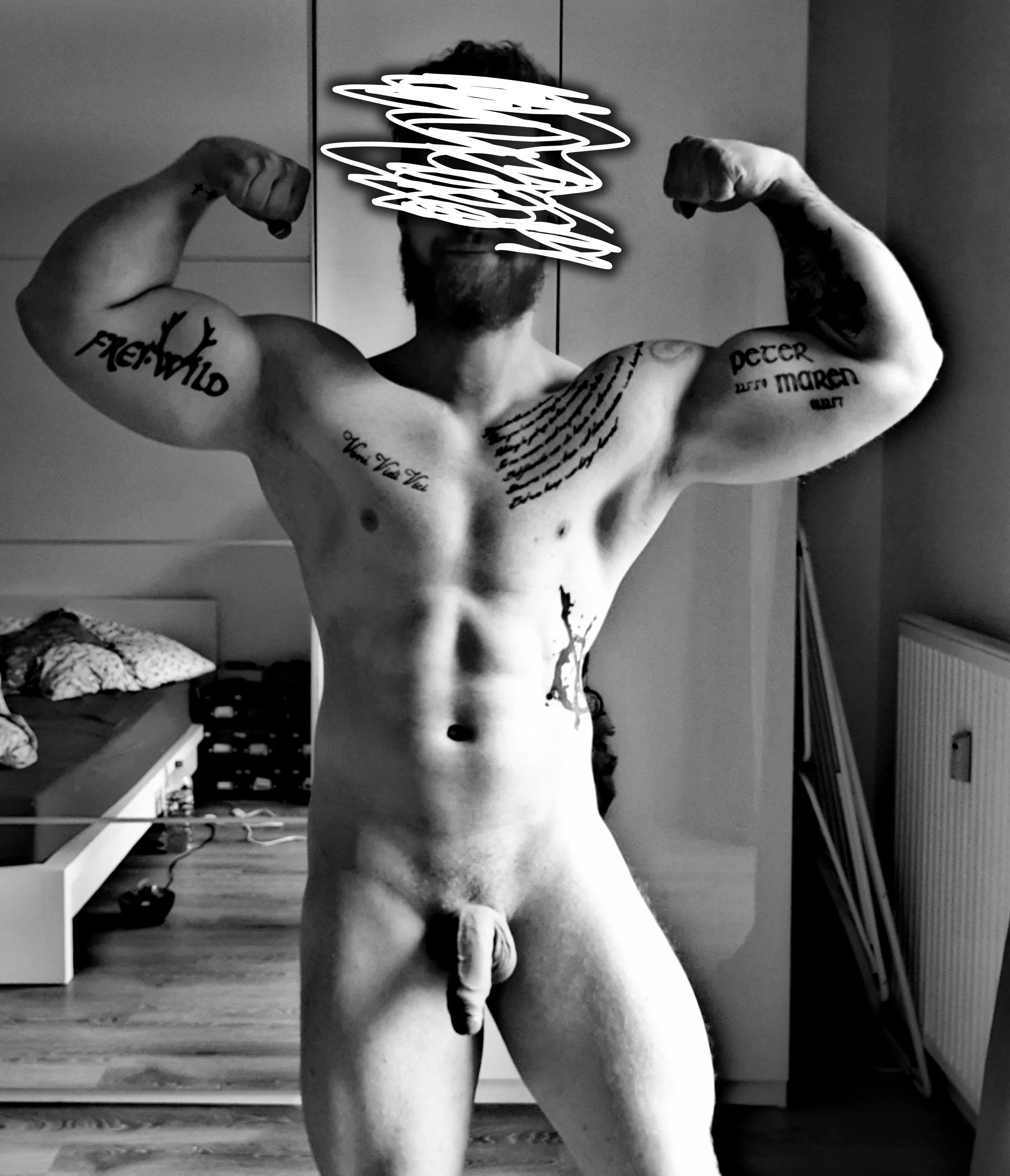 some naked morning flexing is always the best :)