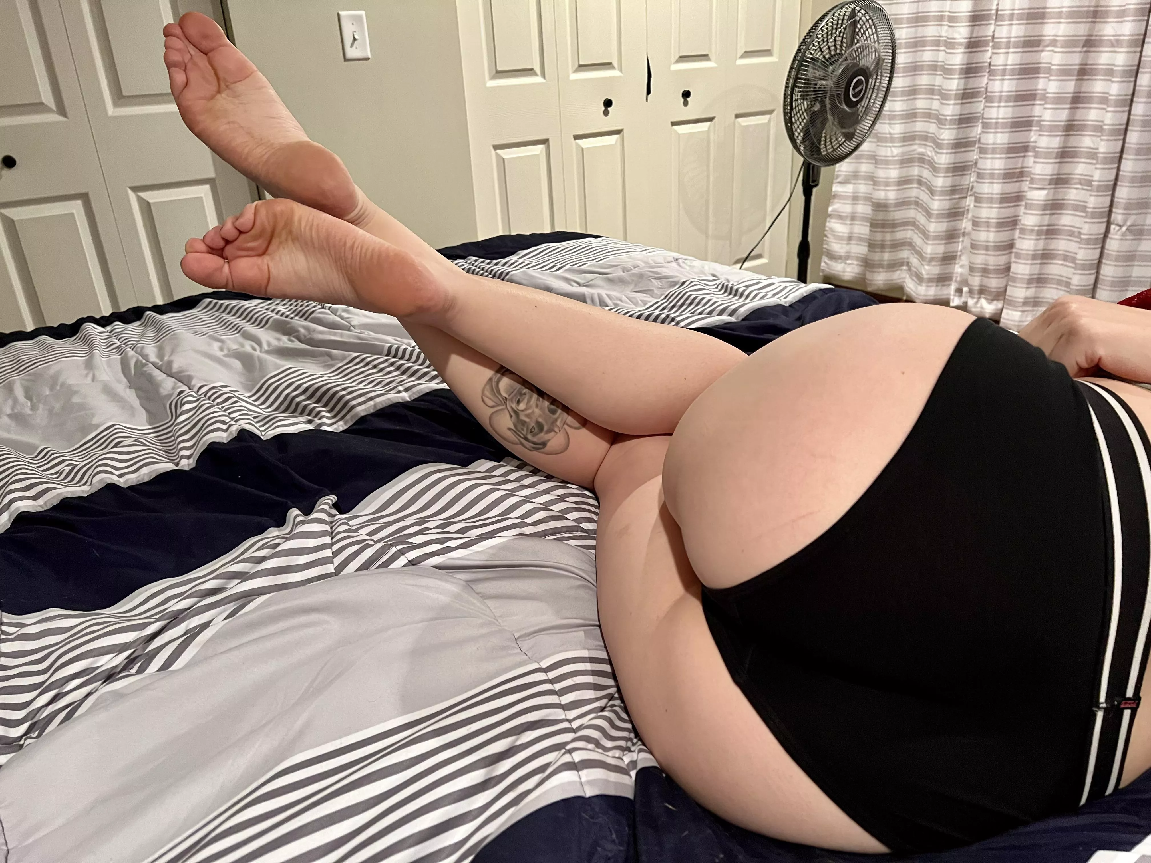 Some soles and some butt! ðŸ˜Š