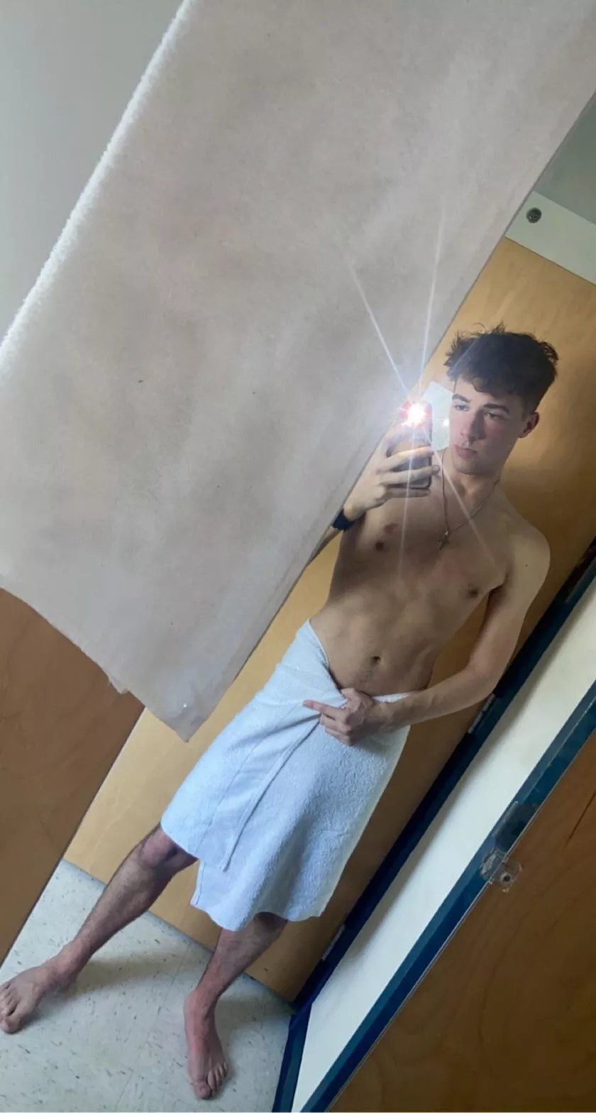 someone to remove the towel