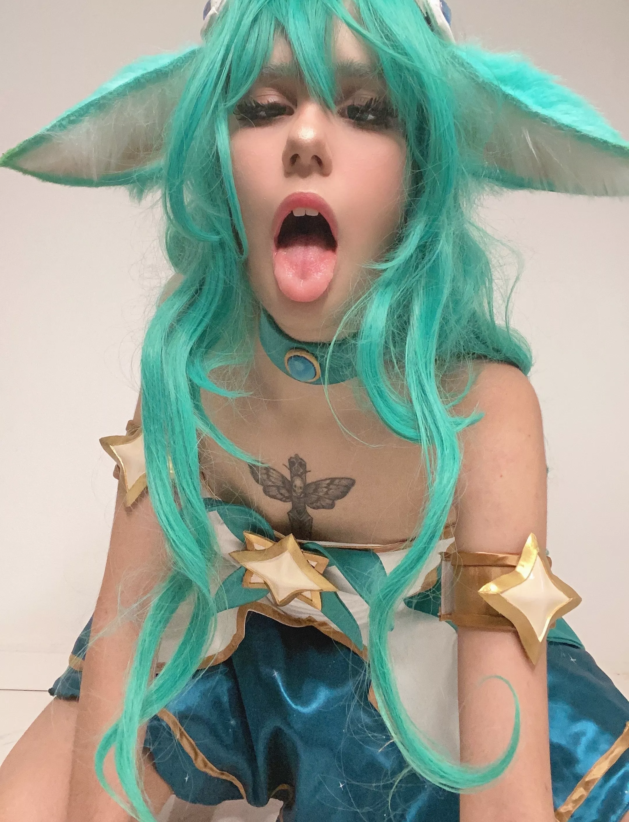 Soraka wants your milk over her cute face