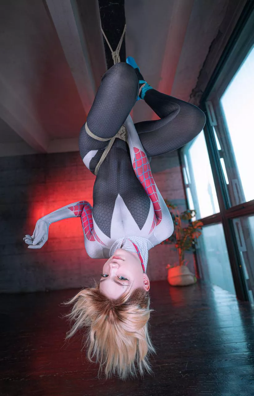 Spider Gwen By CarryKey