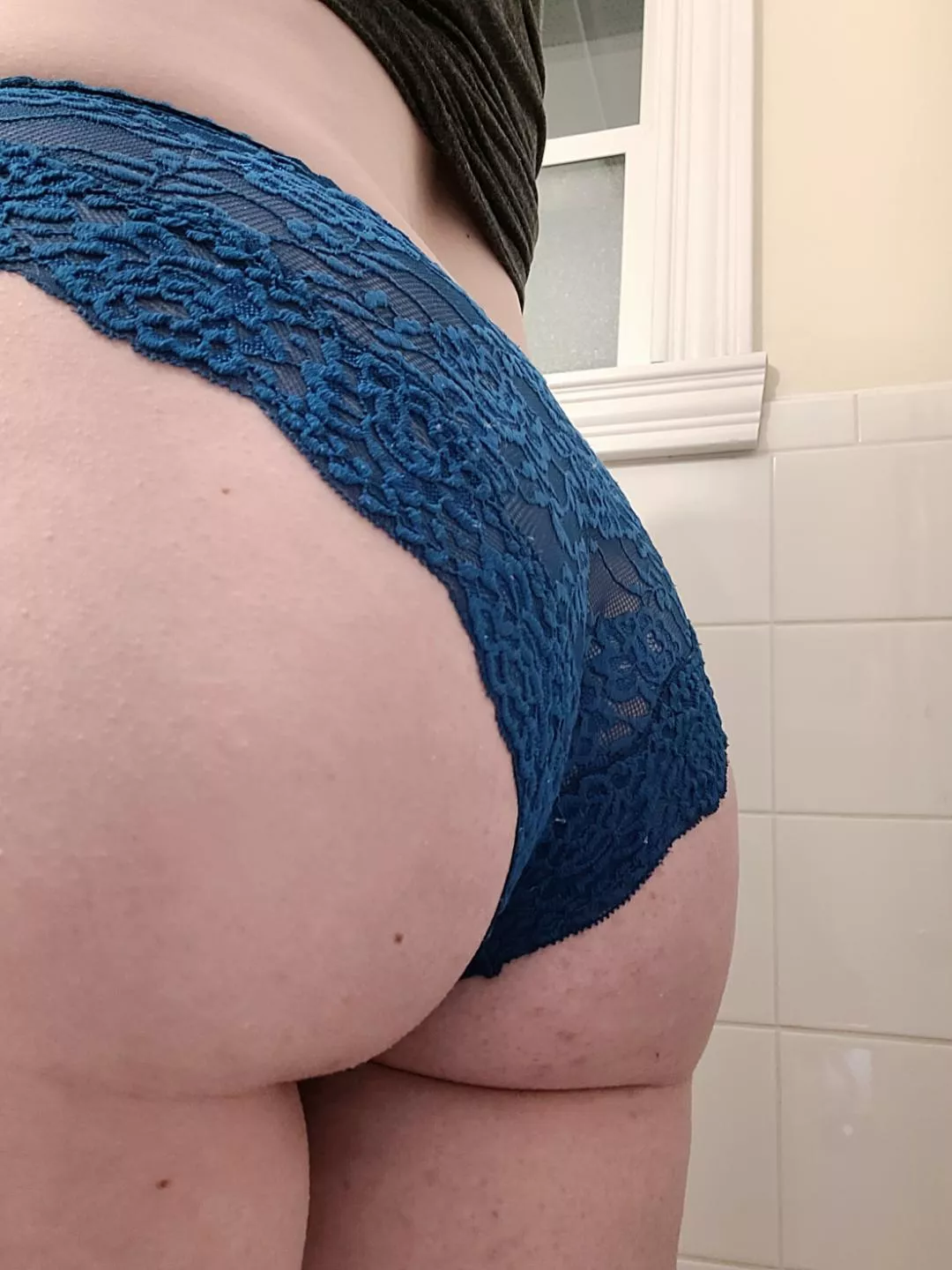 Squats are important. (f)