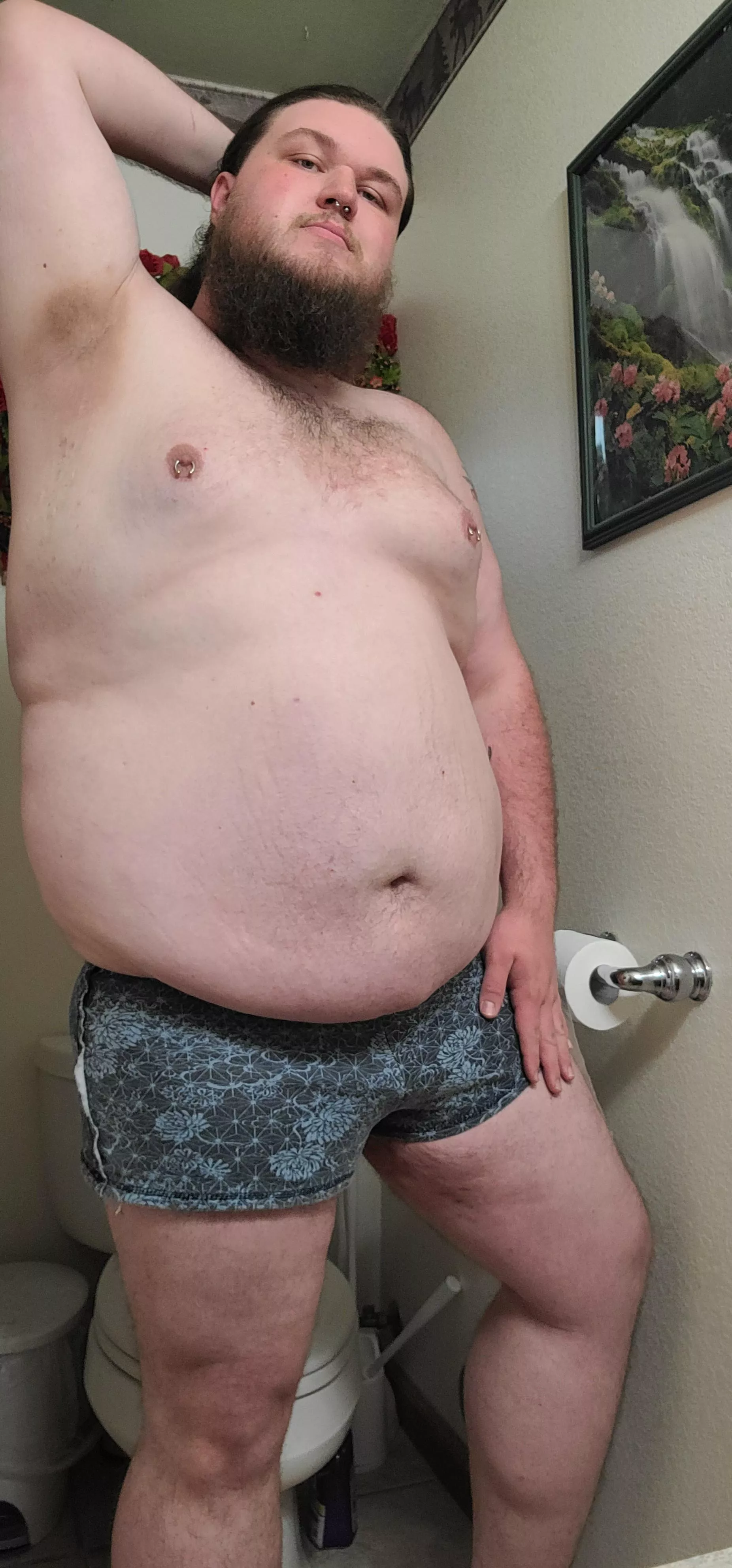 starting to get more comfortable showing full body pics