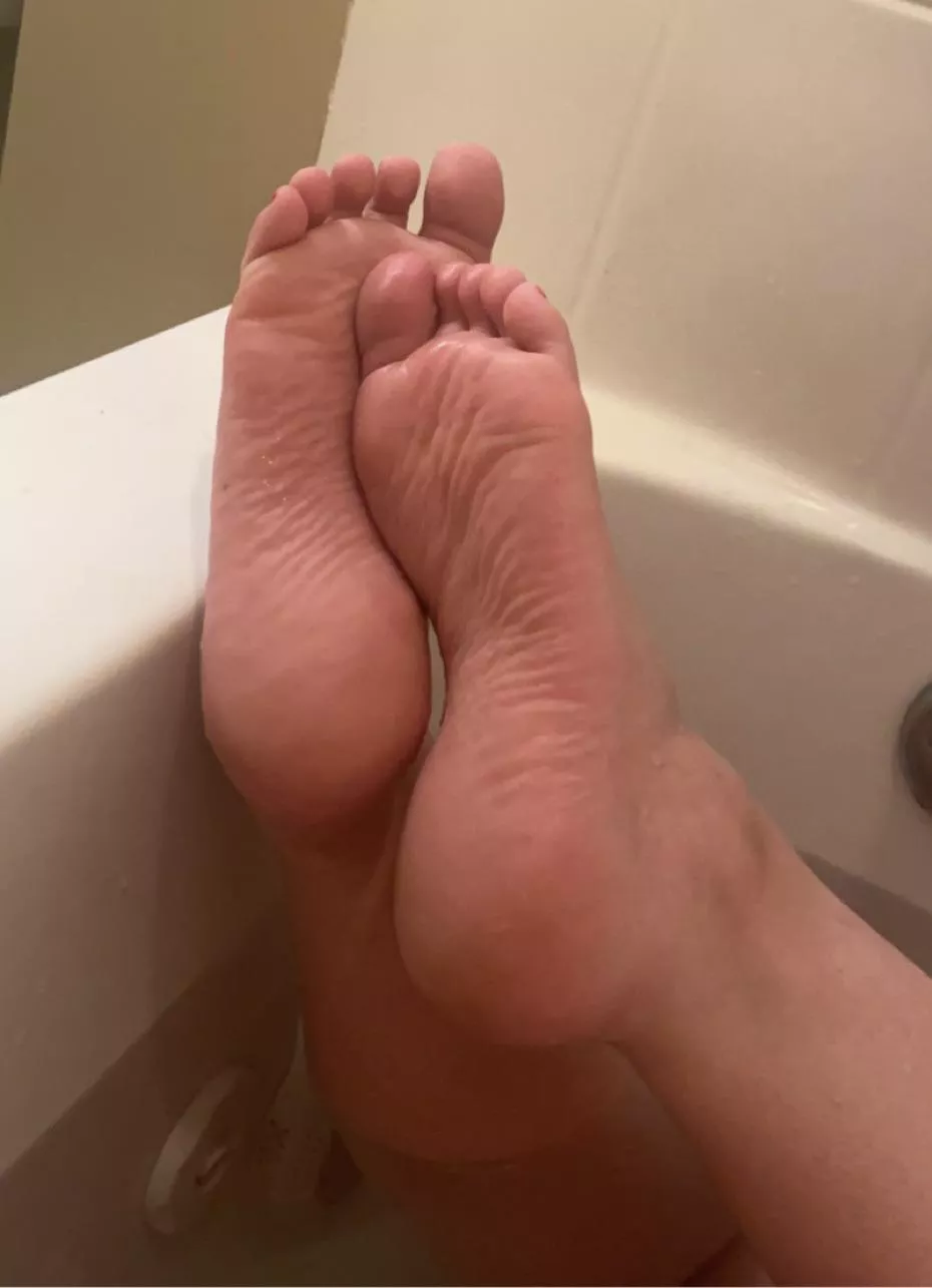 Starting to get wrinkly in the bath