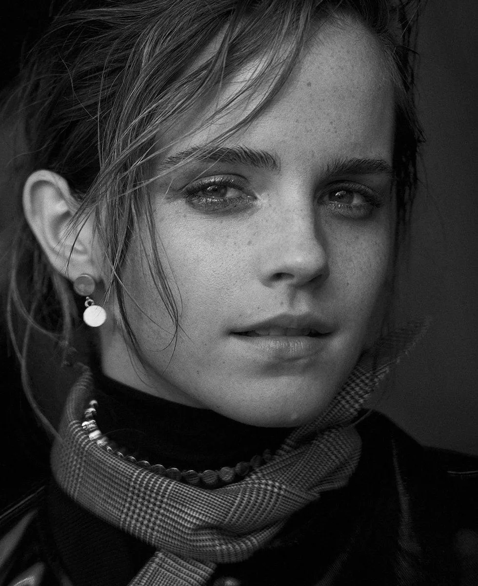 Starting to re-develop my crush for Emma Watson, would love to get made to obsess and goon to her