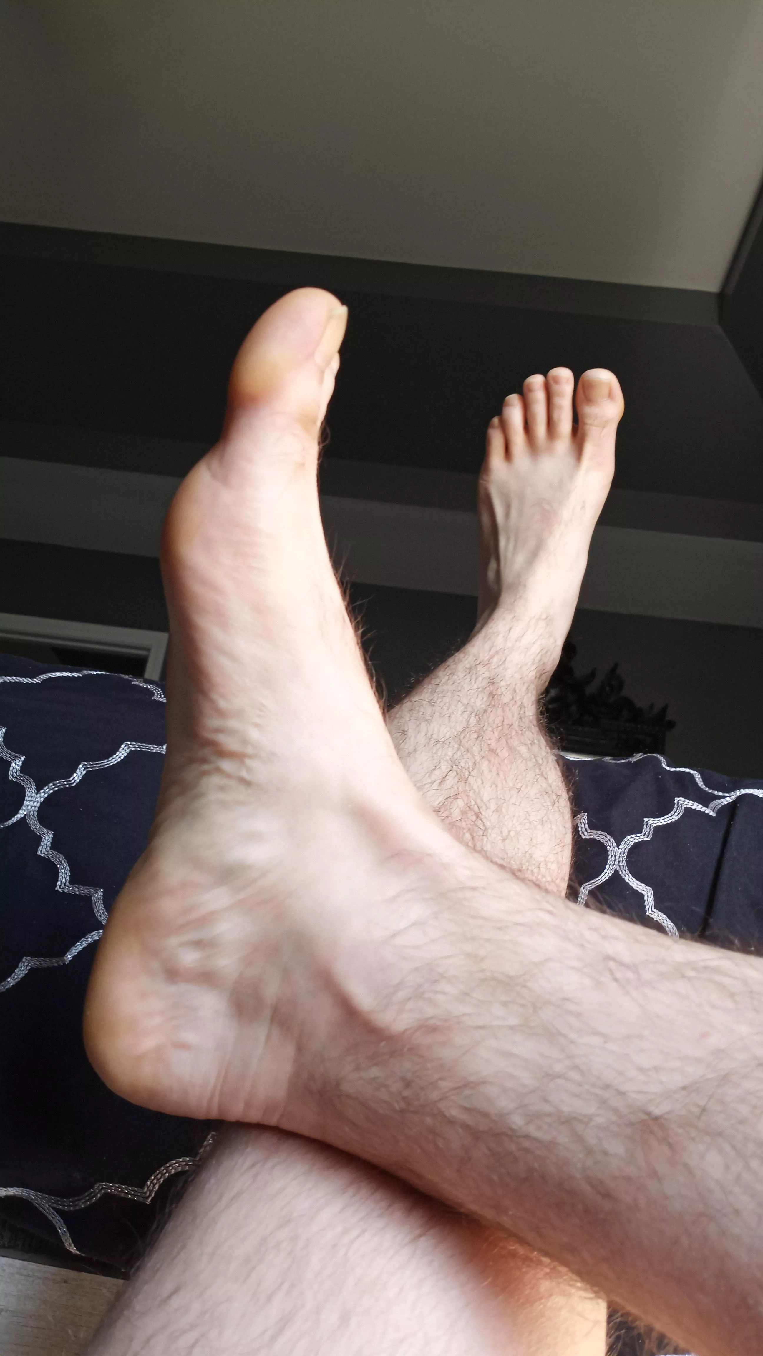 straight feet ðŸ”¥ free trial to next 10 subs ðŸ’° custom content on request