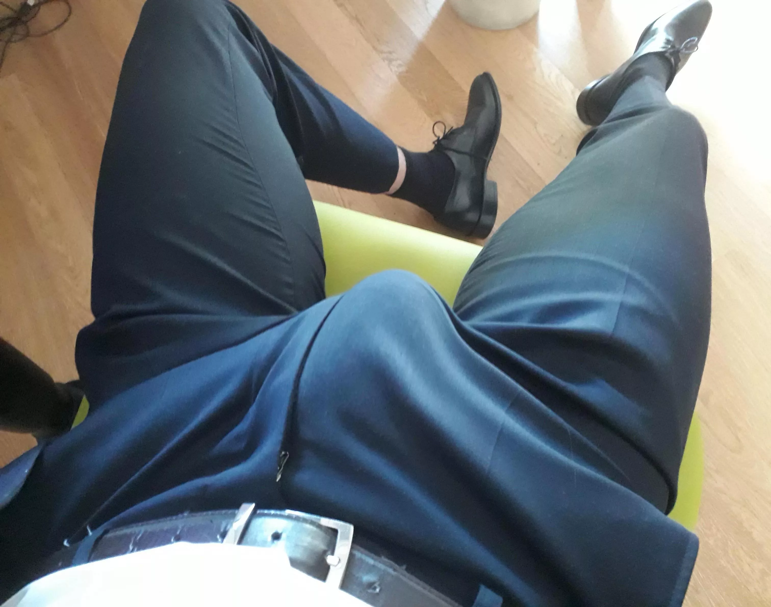 Suit bulge