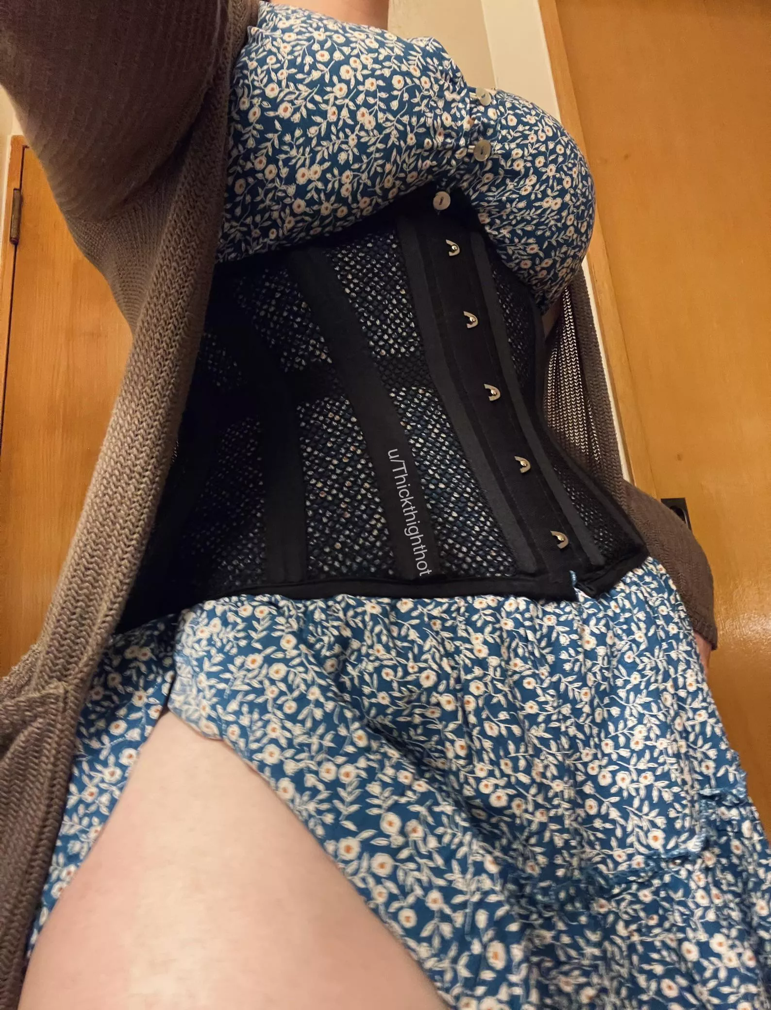 Sundress + corset = feeling weirdly powerful ;)