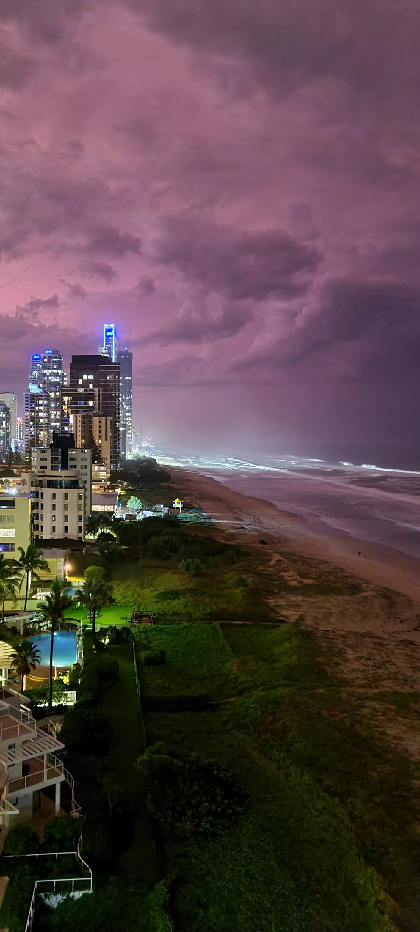 Surfers Paradise, Queensland Australia, Stormy evening (OC)